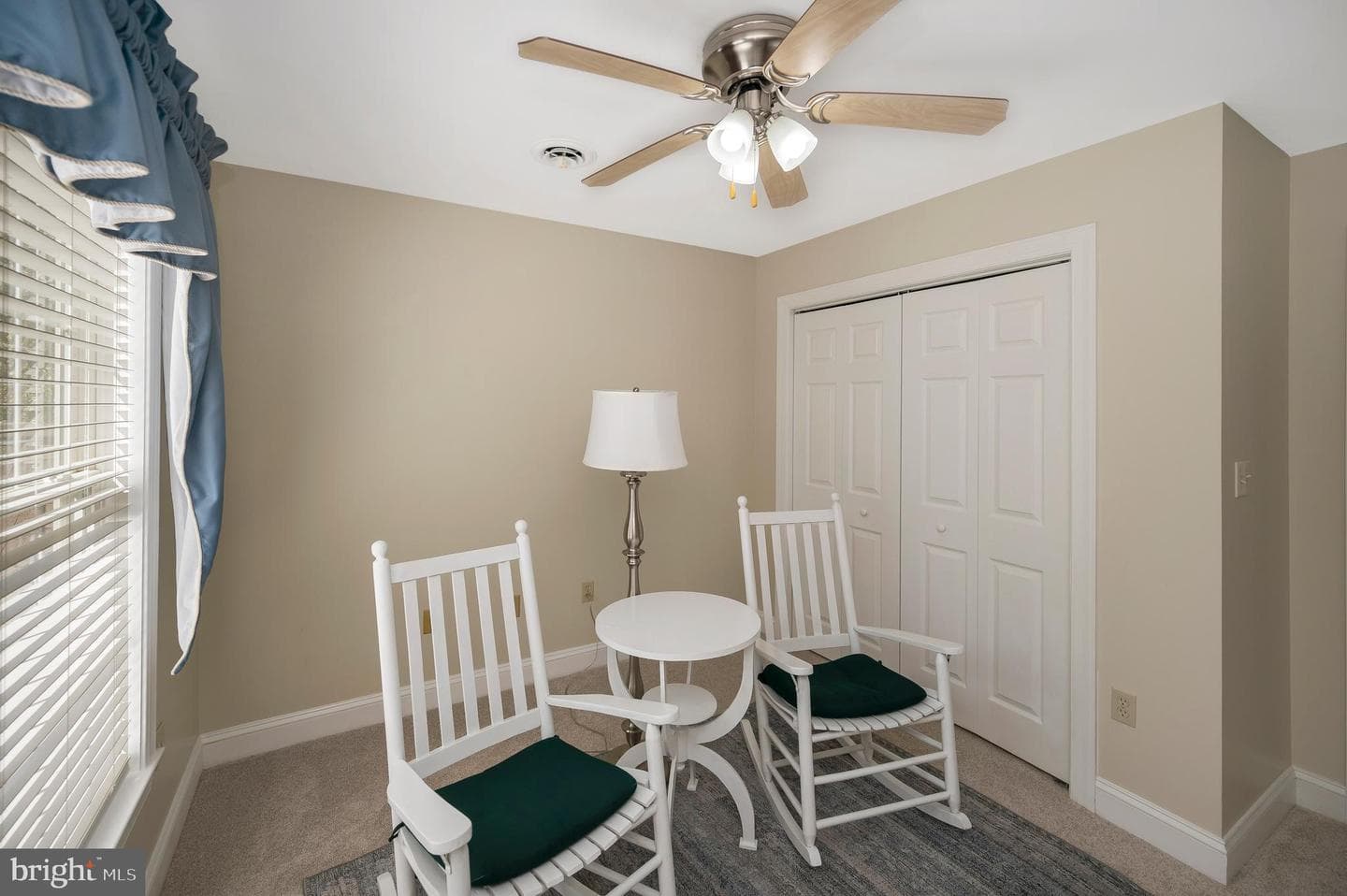 10219 Colechester Street photo 41