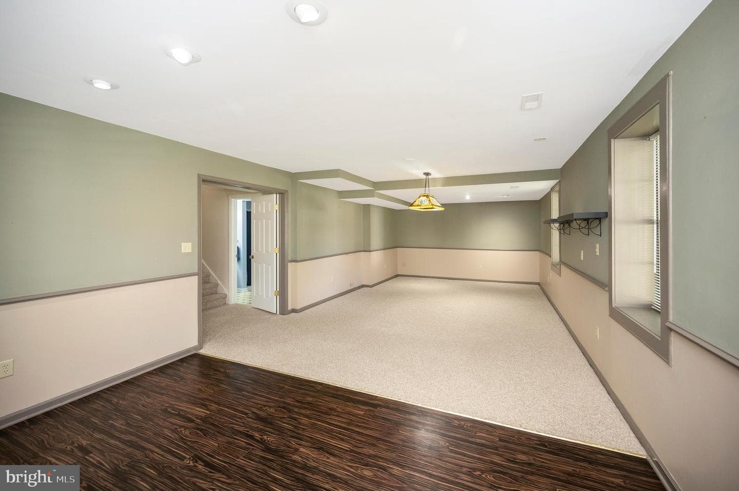 10219 Colechester Street photo 44