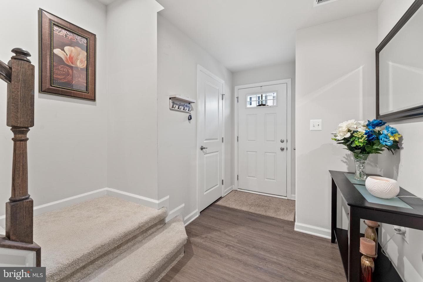 8809 Stevenson Lane photo 4