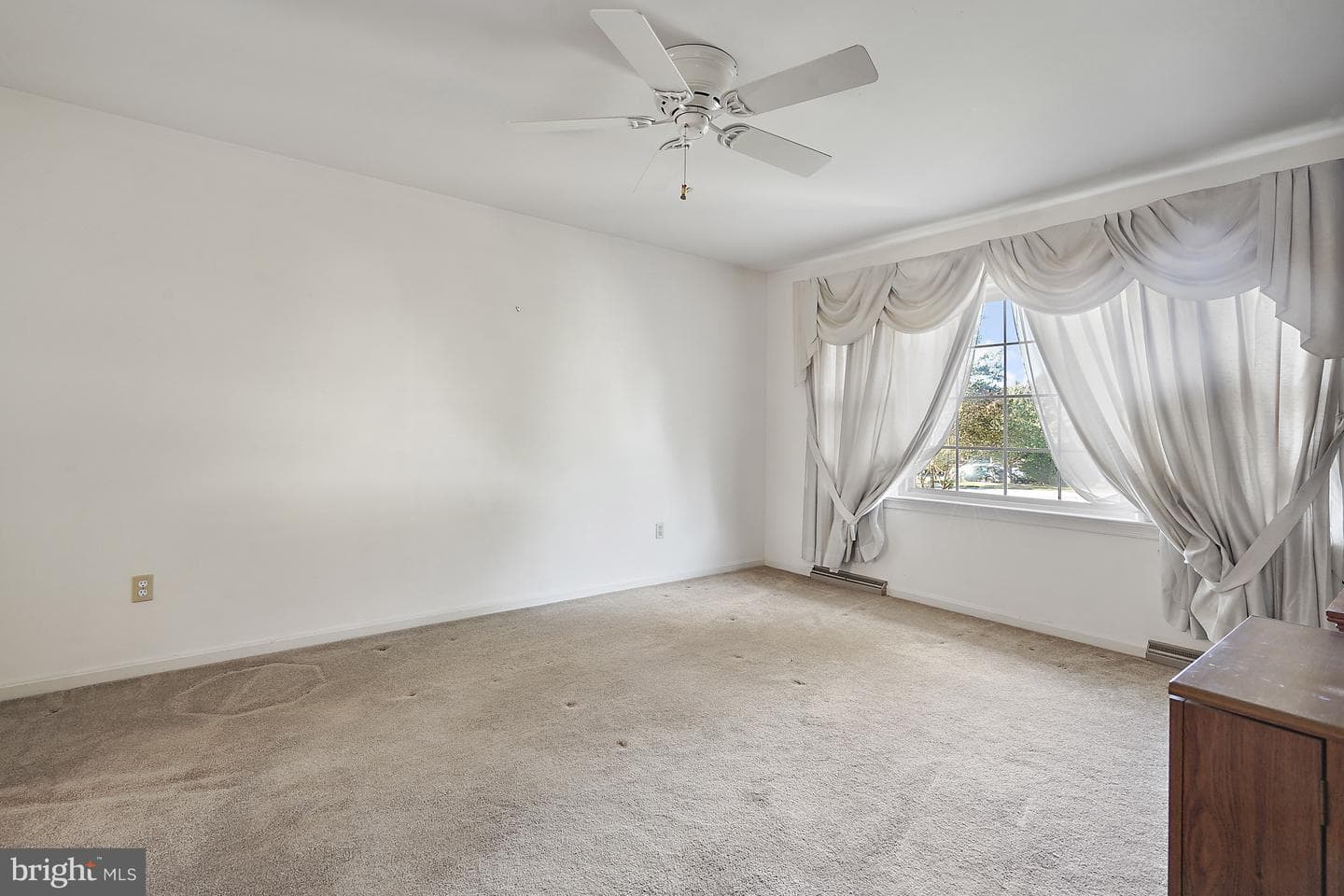 100 Lombardy Drive photo 16
