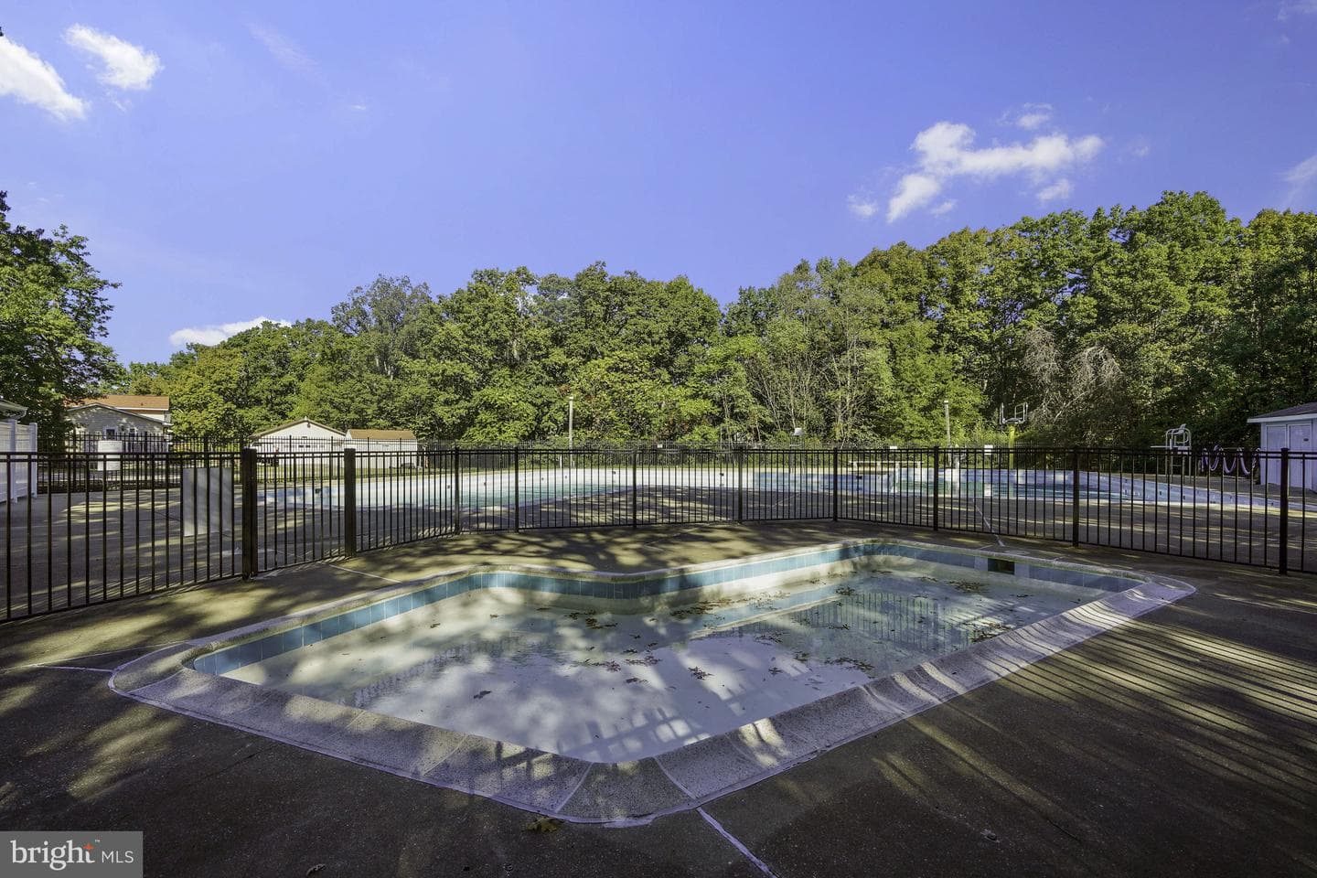 100 Lombardy Drive photo 68