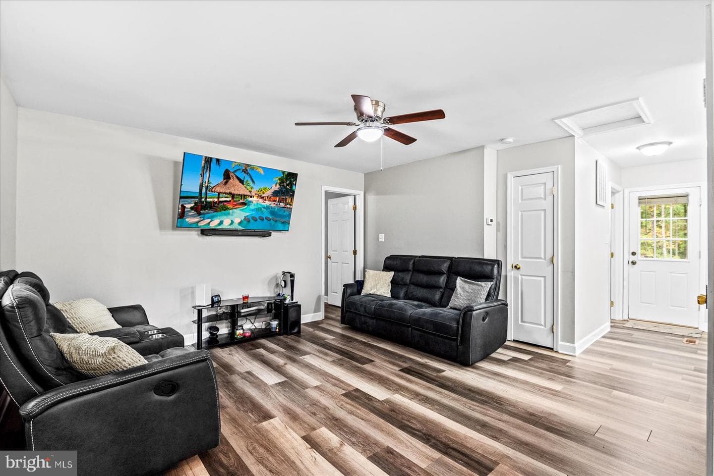 11402 Railroad Lane photo 13