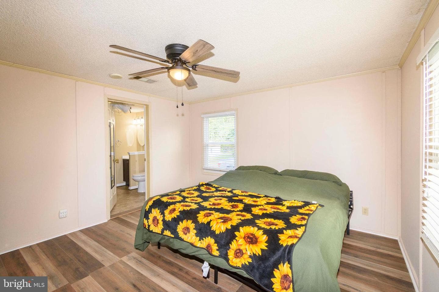 5924 Bradley Lane photo 18