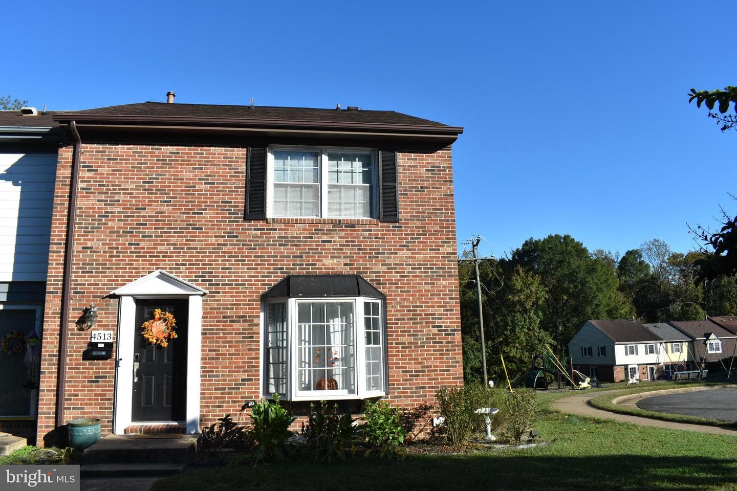 4513 Garfield Court photo 2