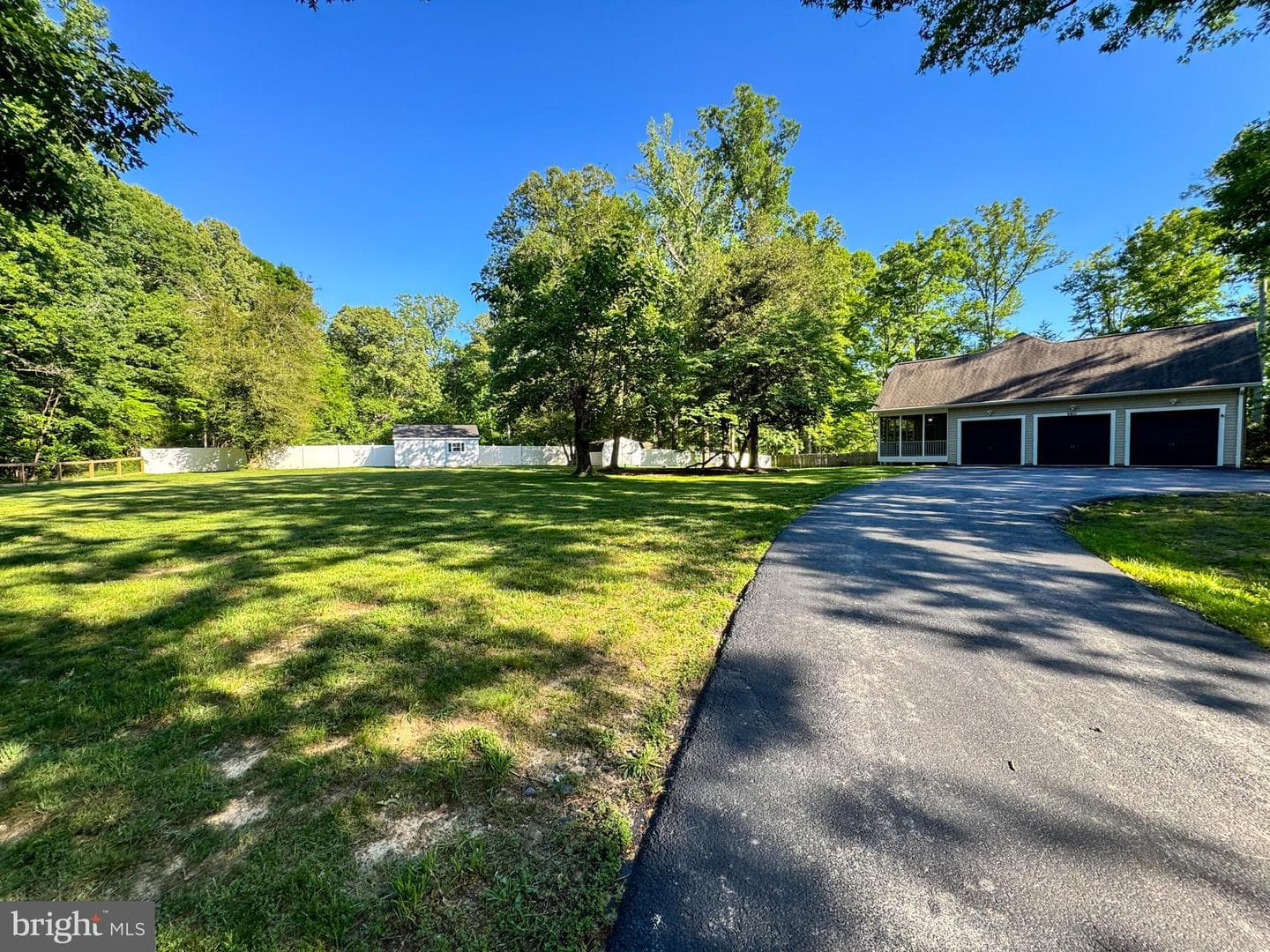 9801 Cherokee Lane photo 3