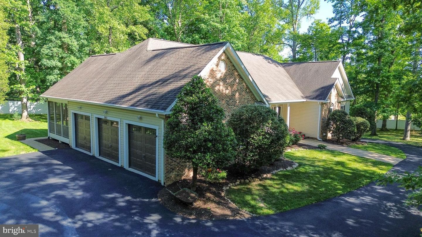 9801 Cherokee Lane photo 4