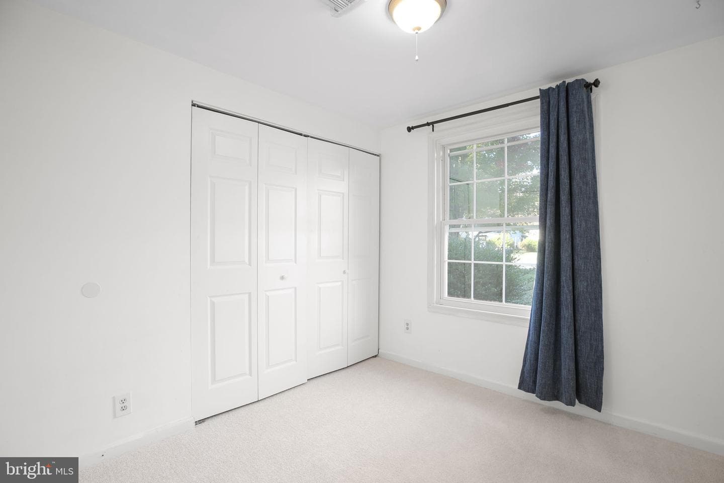 5522 Larch Street photo 14