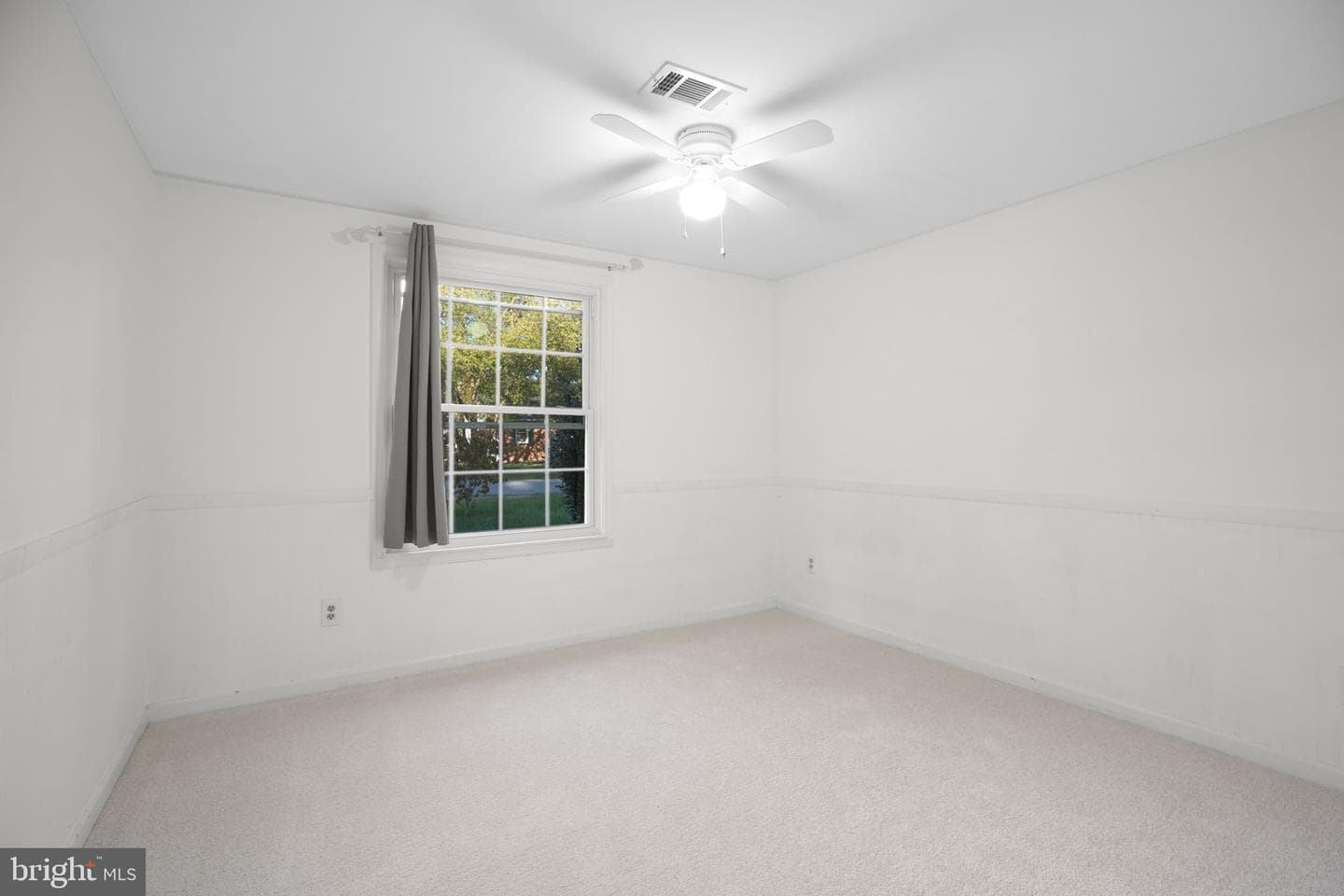 5522 Larch Street photo 15