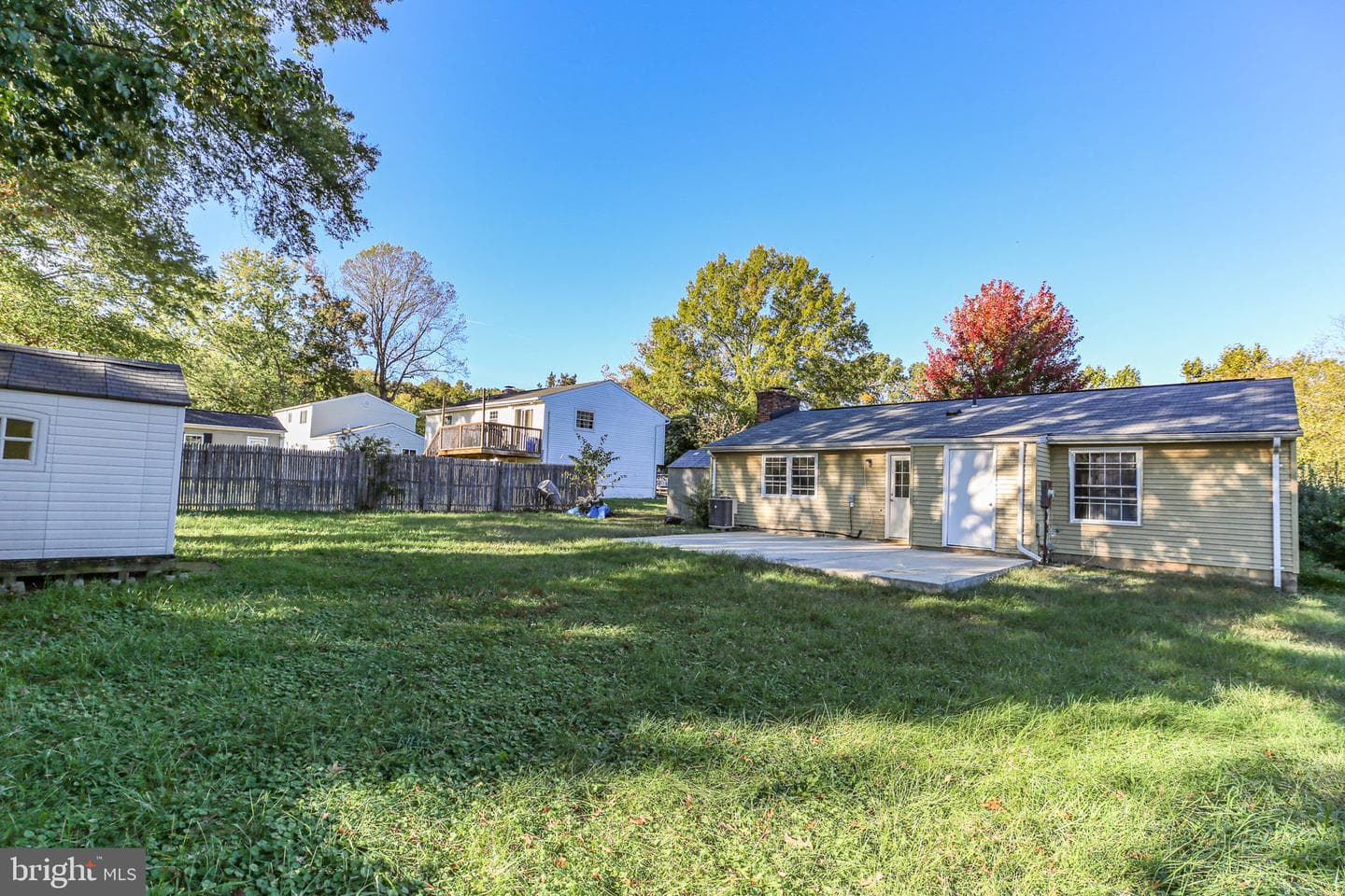 5522 Larch Street photo 18