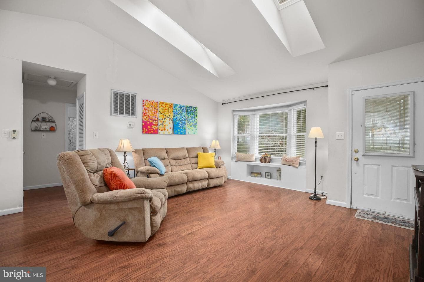 10304 Bayberry Lane photo 2