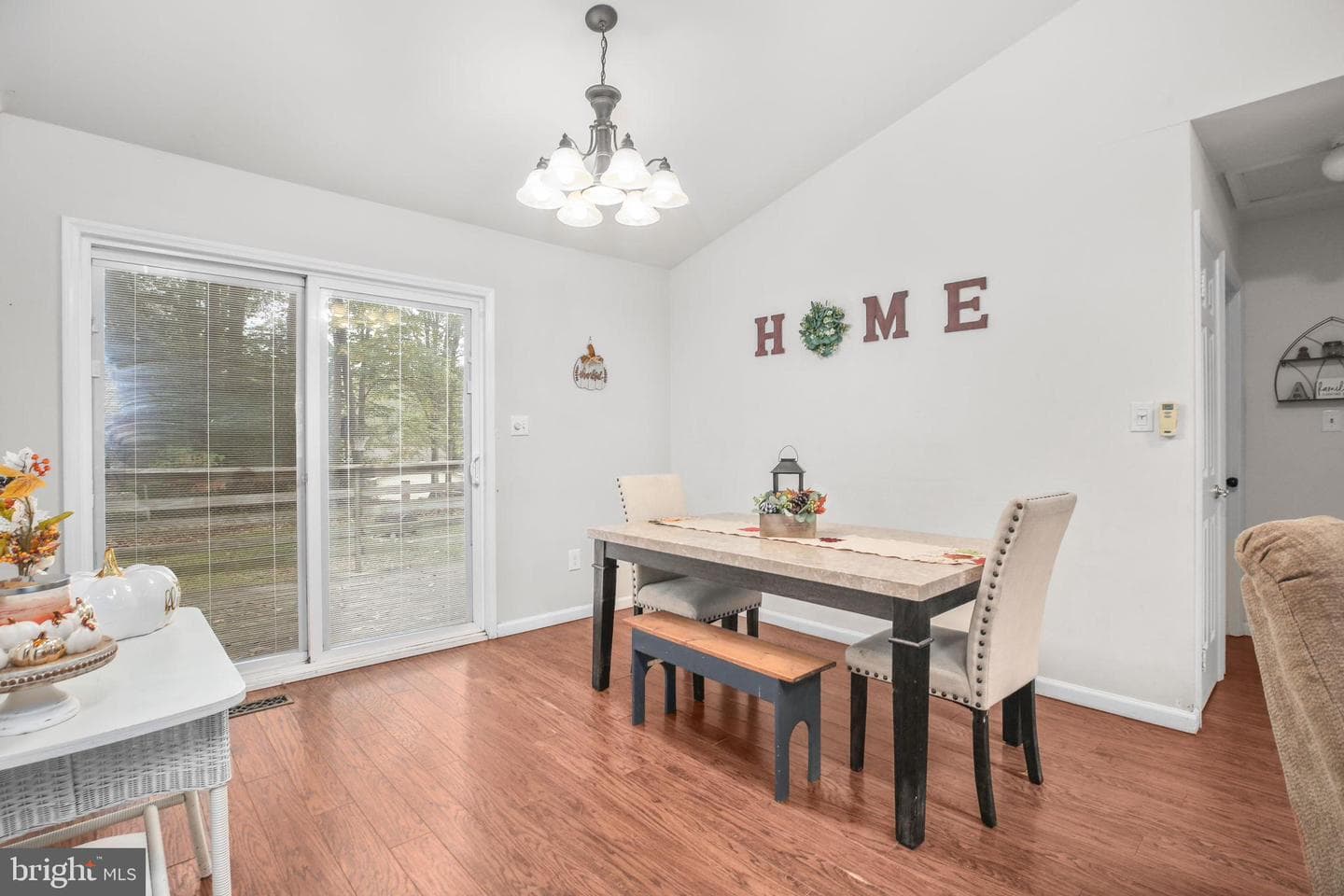 10304 Bayberry Lane photo 7