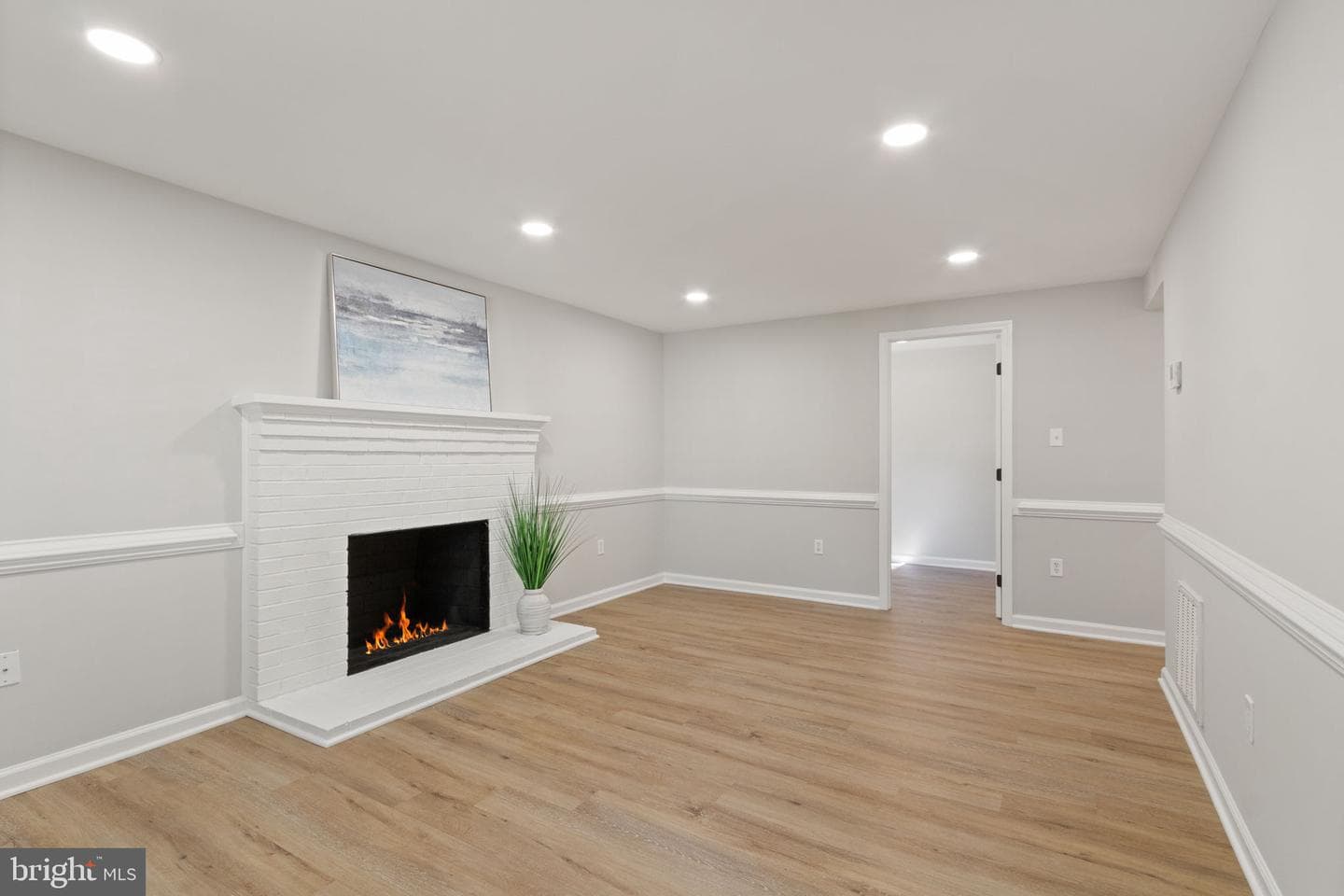 11708 Eisenhower Lane photo 17