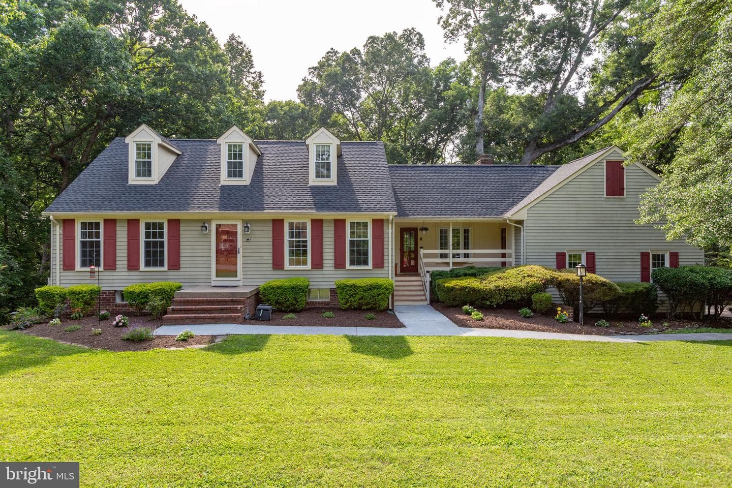 1550 Clover Drive photo 1
