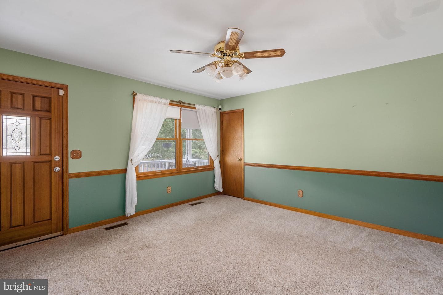 10722 Lovett Drive photo 9