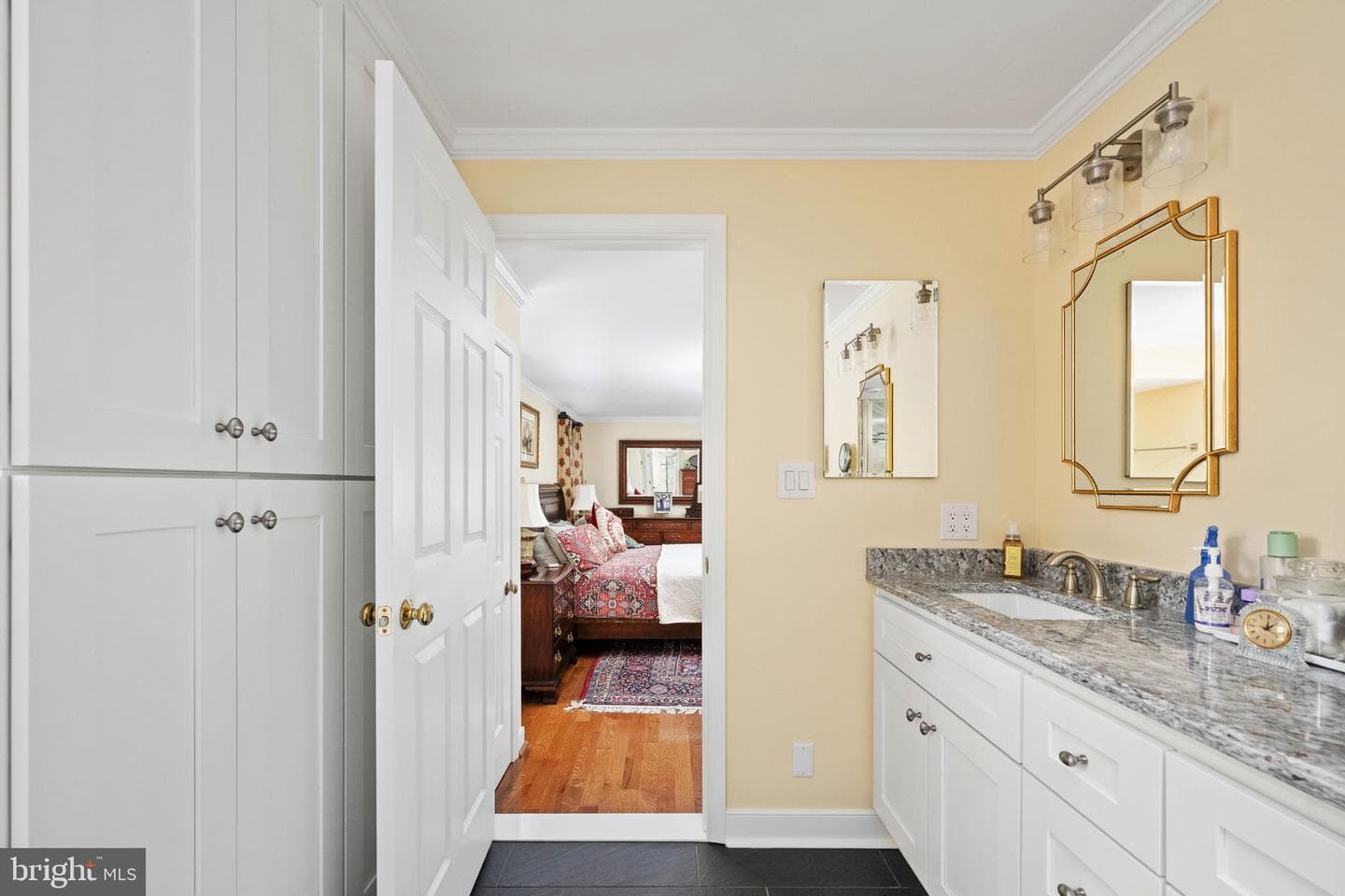404 Whitecliff Drive photo 32