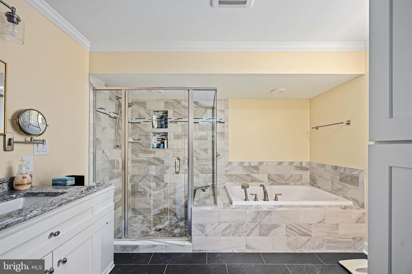 404 Whitecliff Drive photo 33