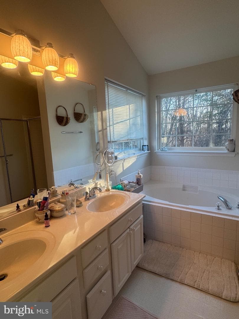 6930 Versaille Drive photo 23