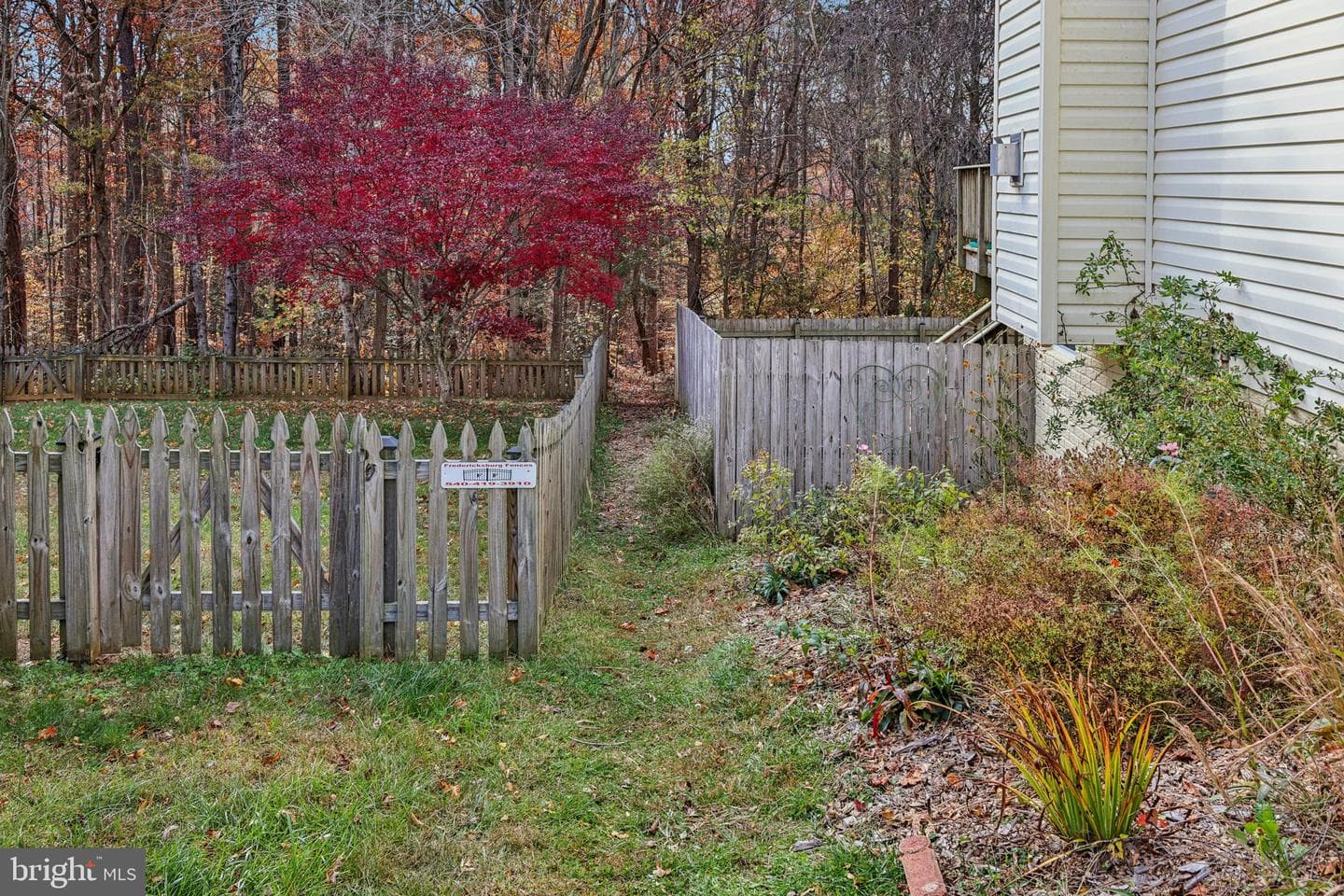 6930 Versaille Drive photo 5