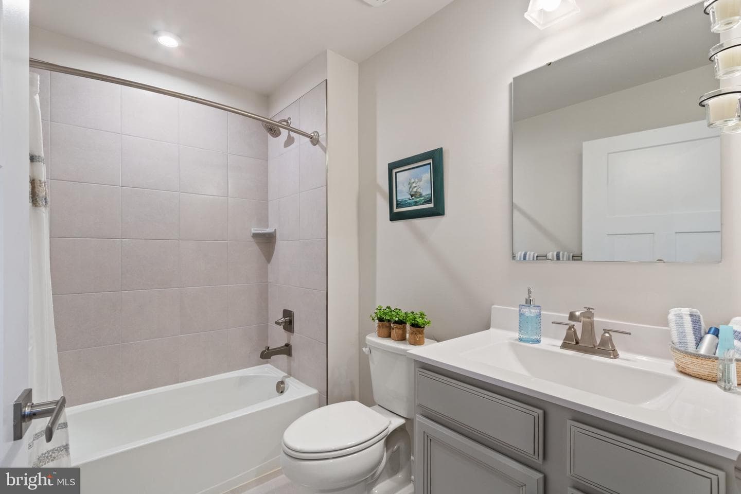 7418 Brentford Terrace photo 10