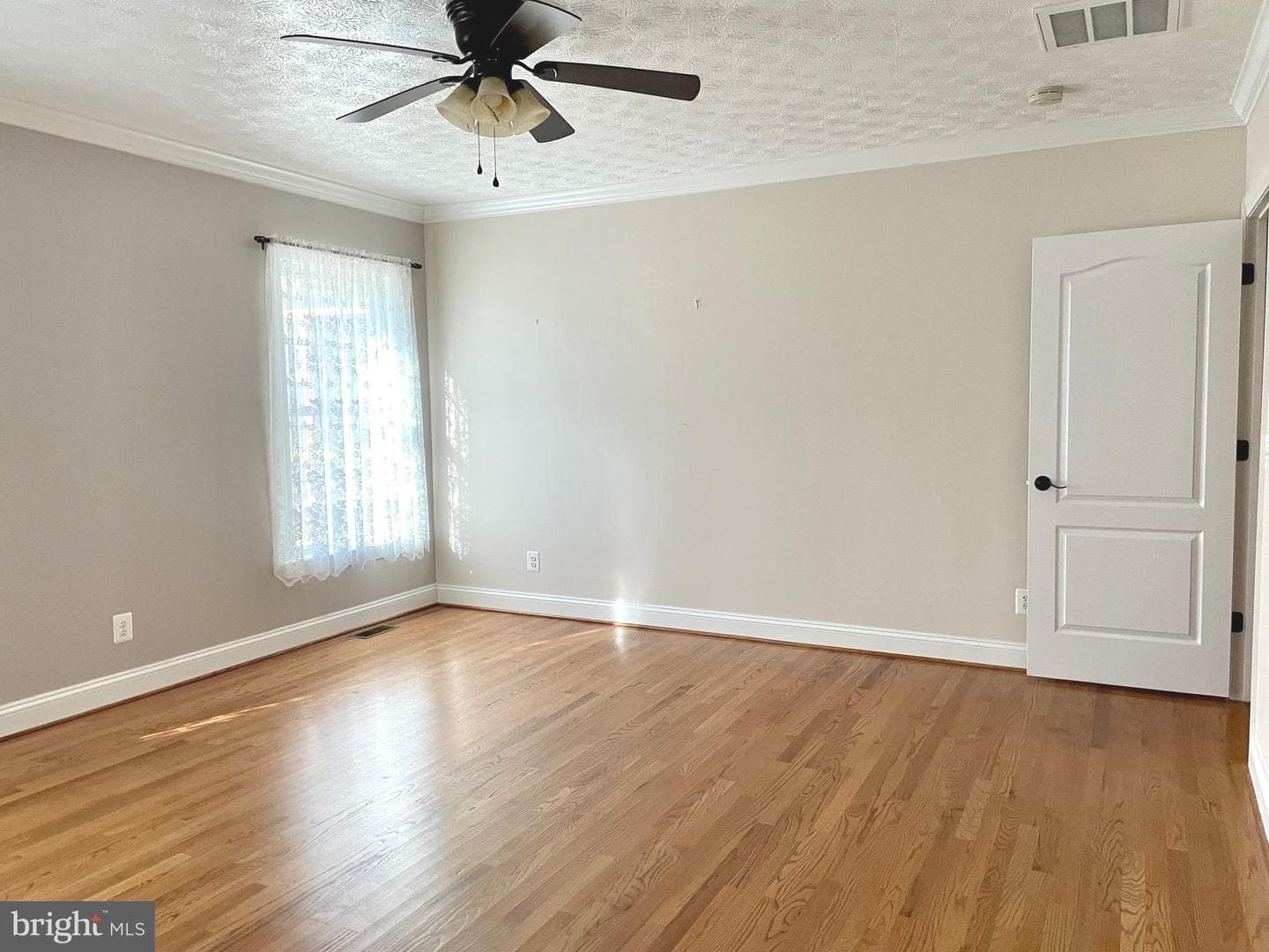 5624 Glen Eagles Court photo 13