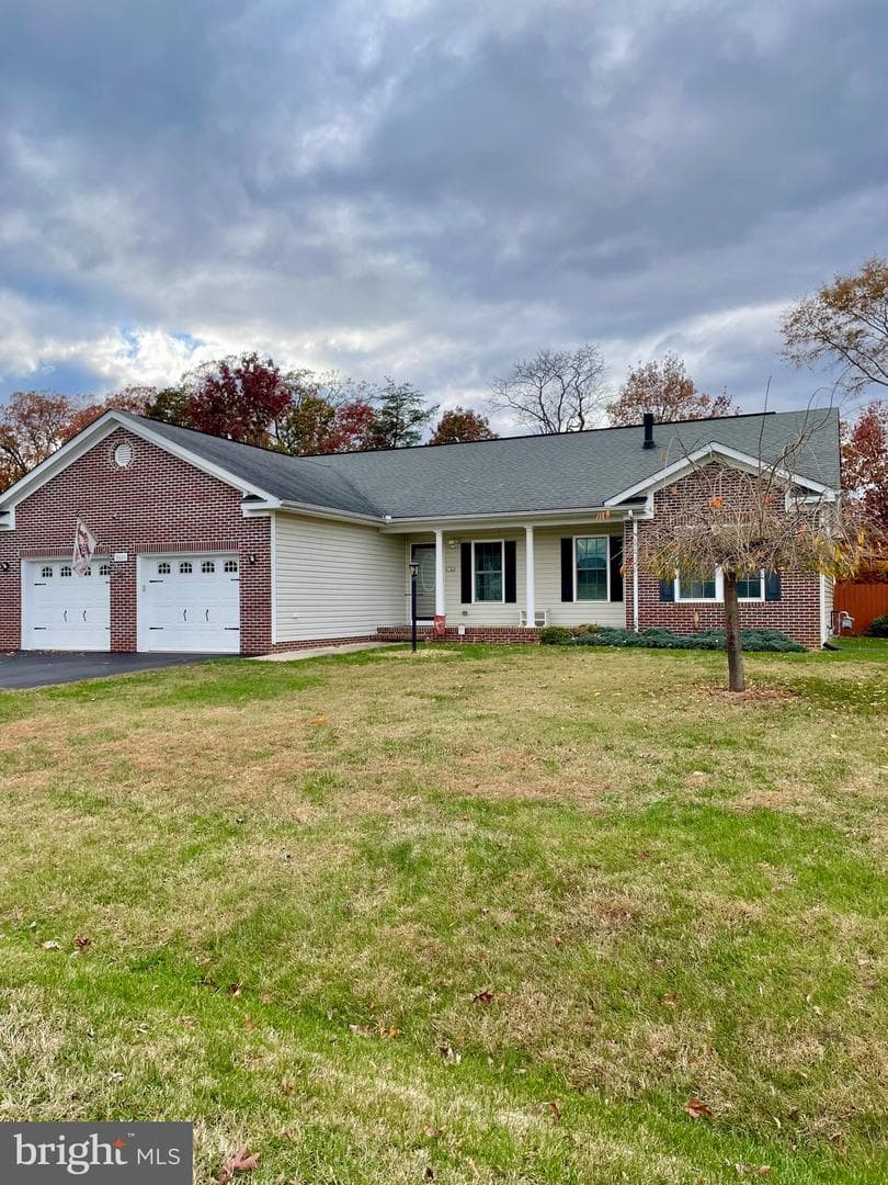5624 Glen Eagles Court photo 3