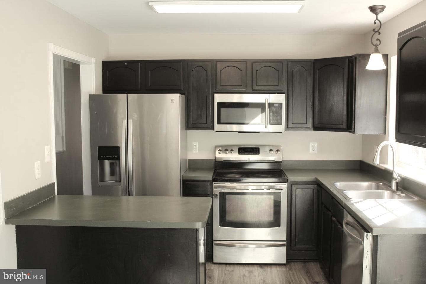 10402 Skinner Hill Drive photo 22