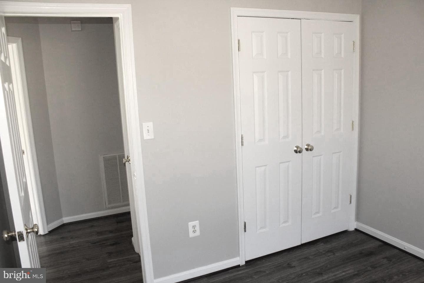 10402 Skinner Hill Drive photo 27