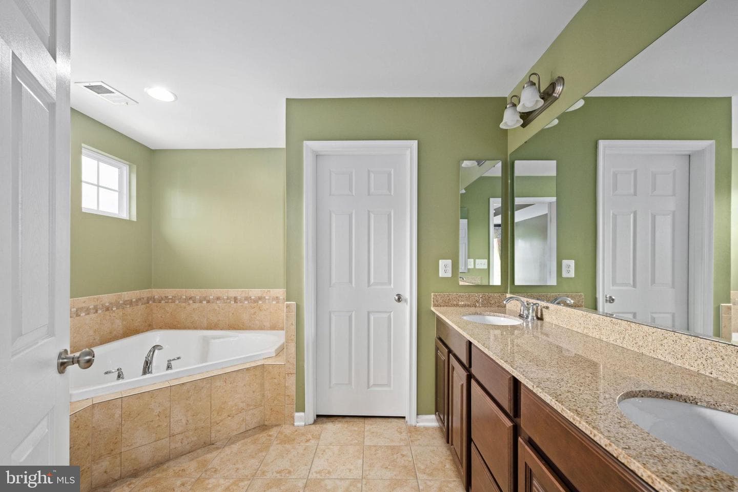 9426 Reservoir Road photo 51