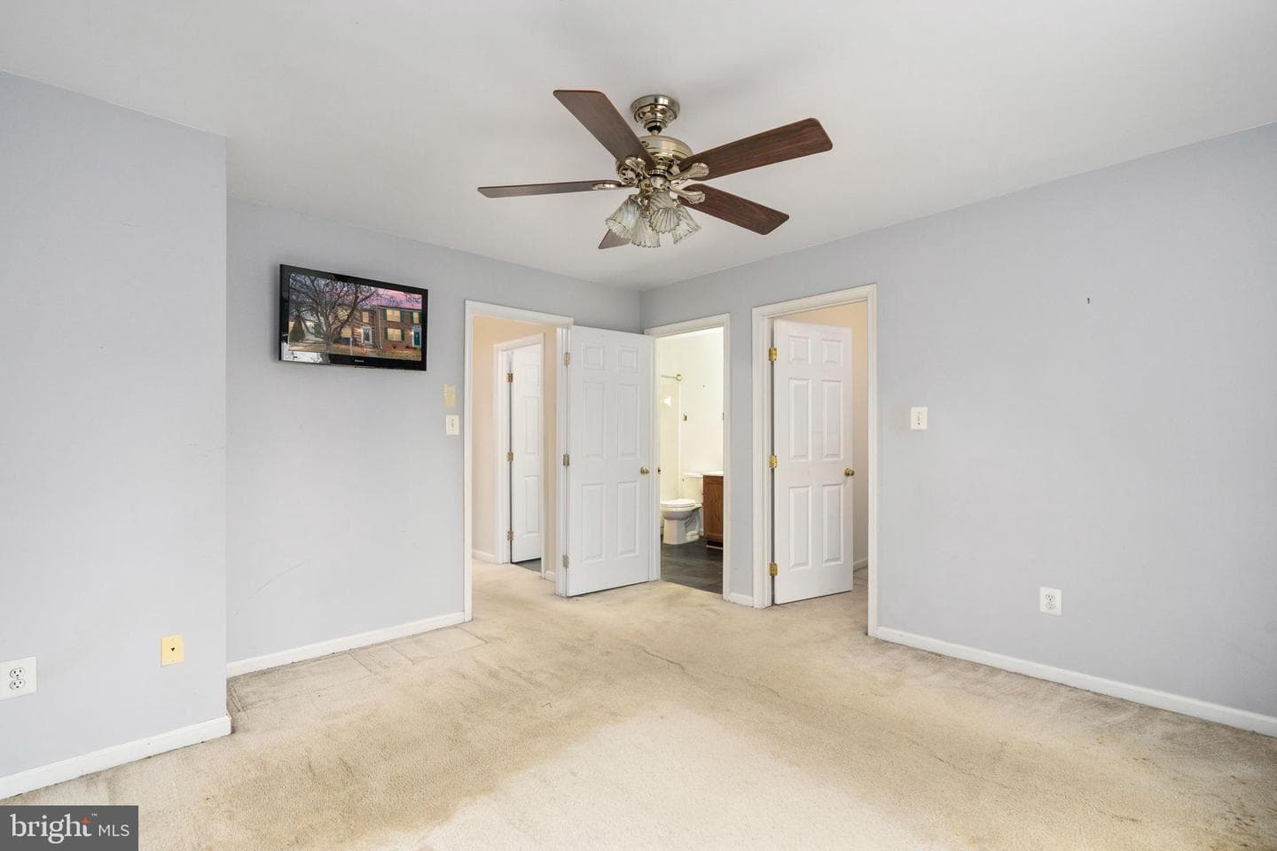 9605 Becker Court photo 5