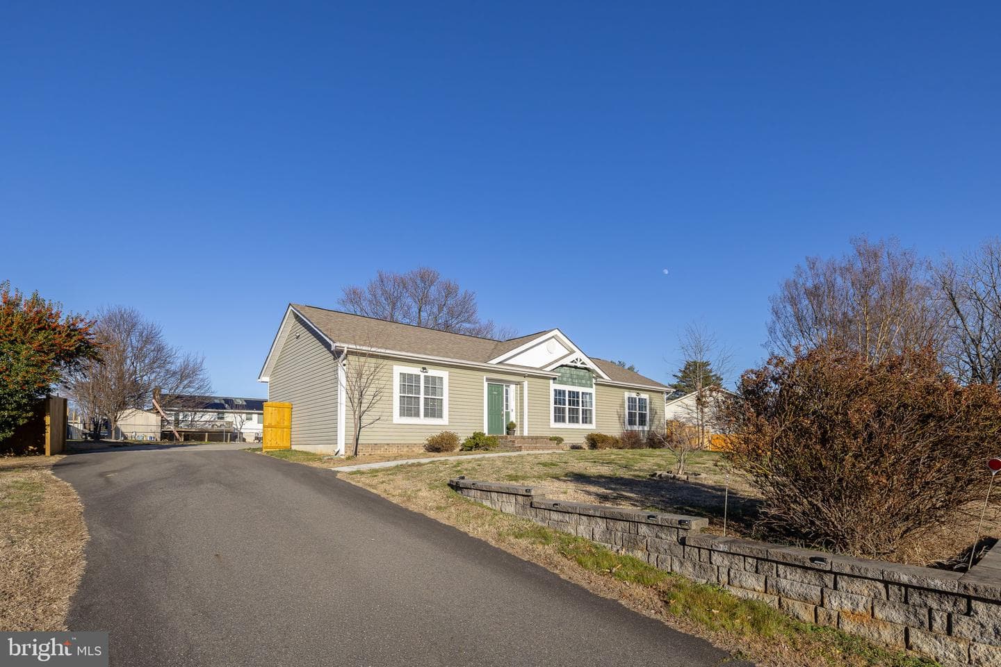 1211 Dewberry Drive photo 4