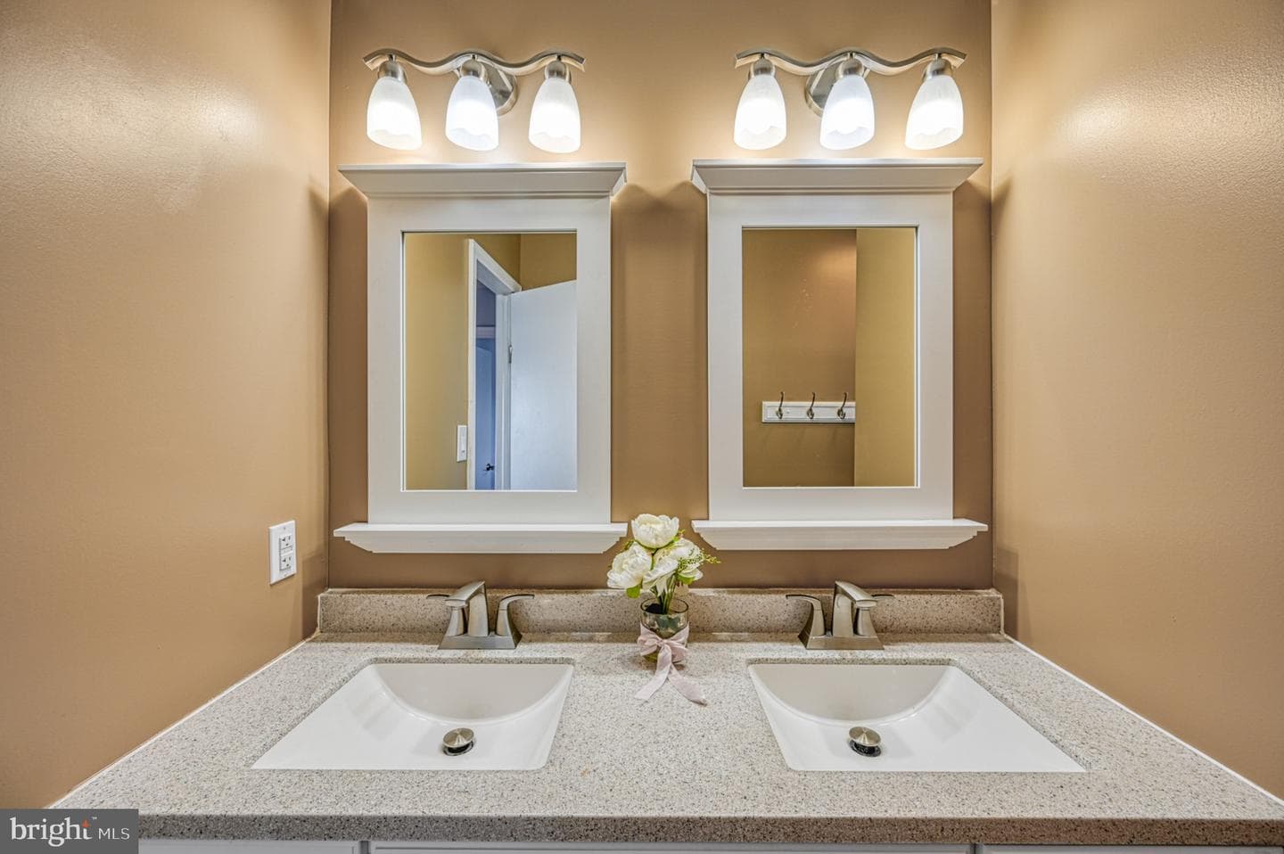 11200 Emery Lane photo 91