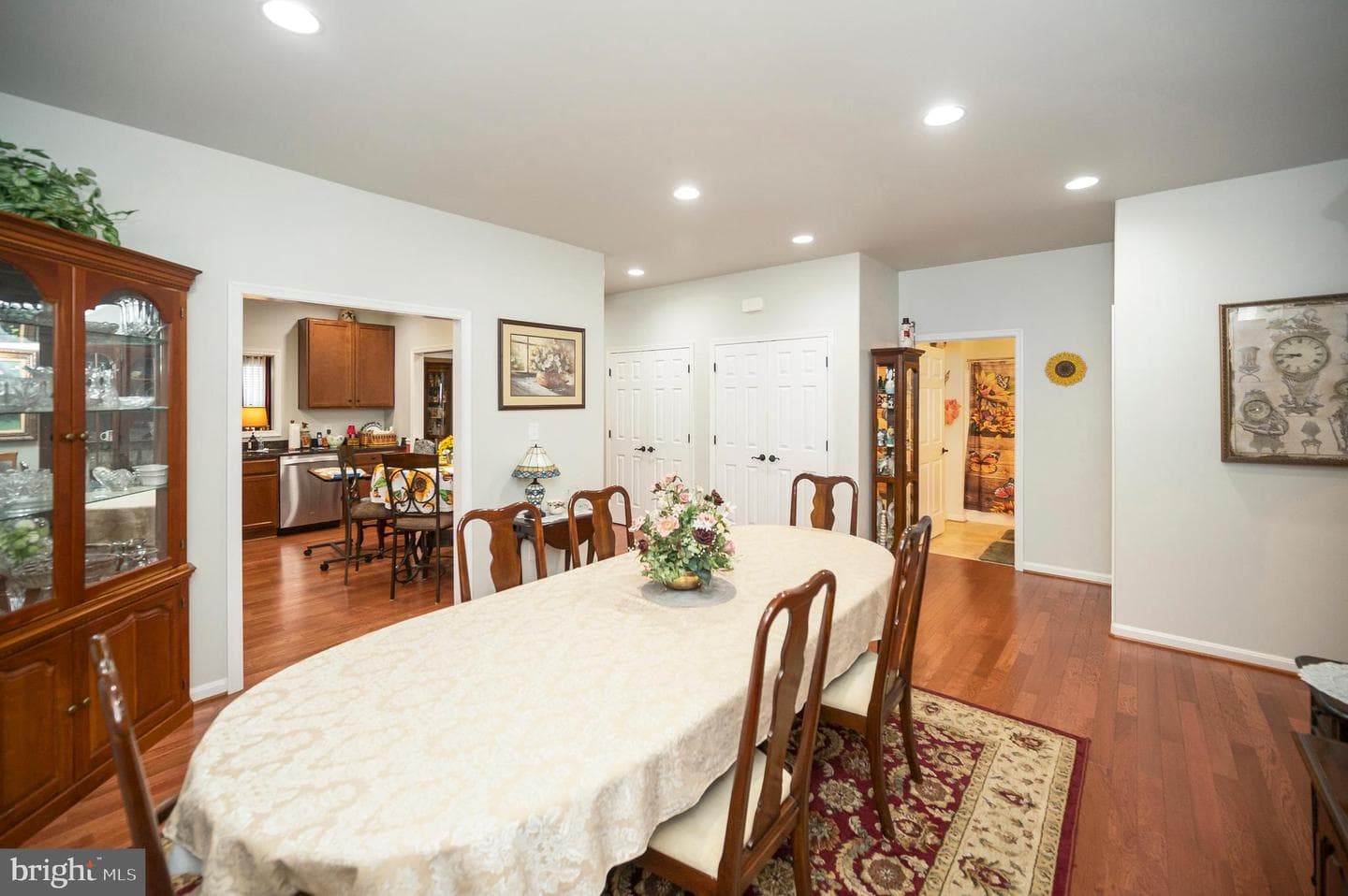 9414 Fyvie Lane photo 21