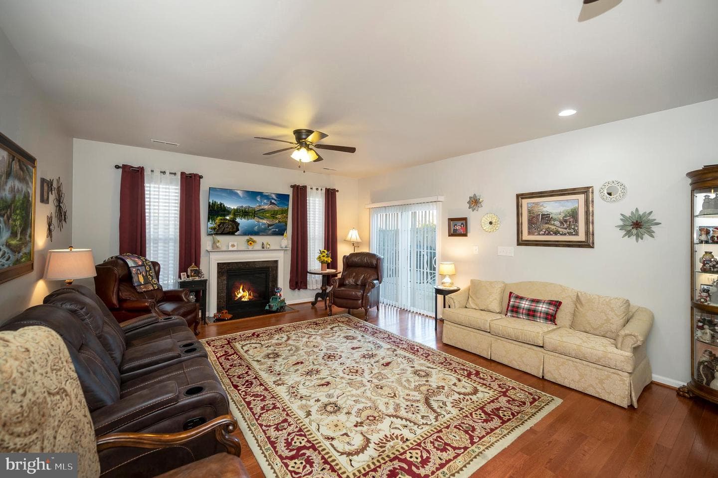 9414 Fyvie Lane photo 23