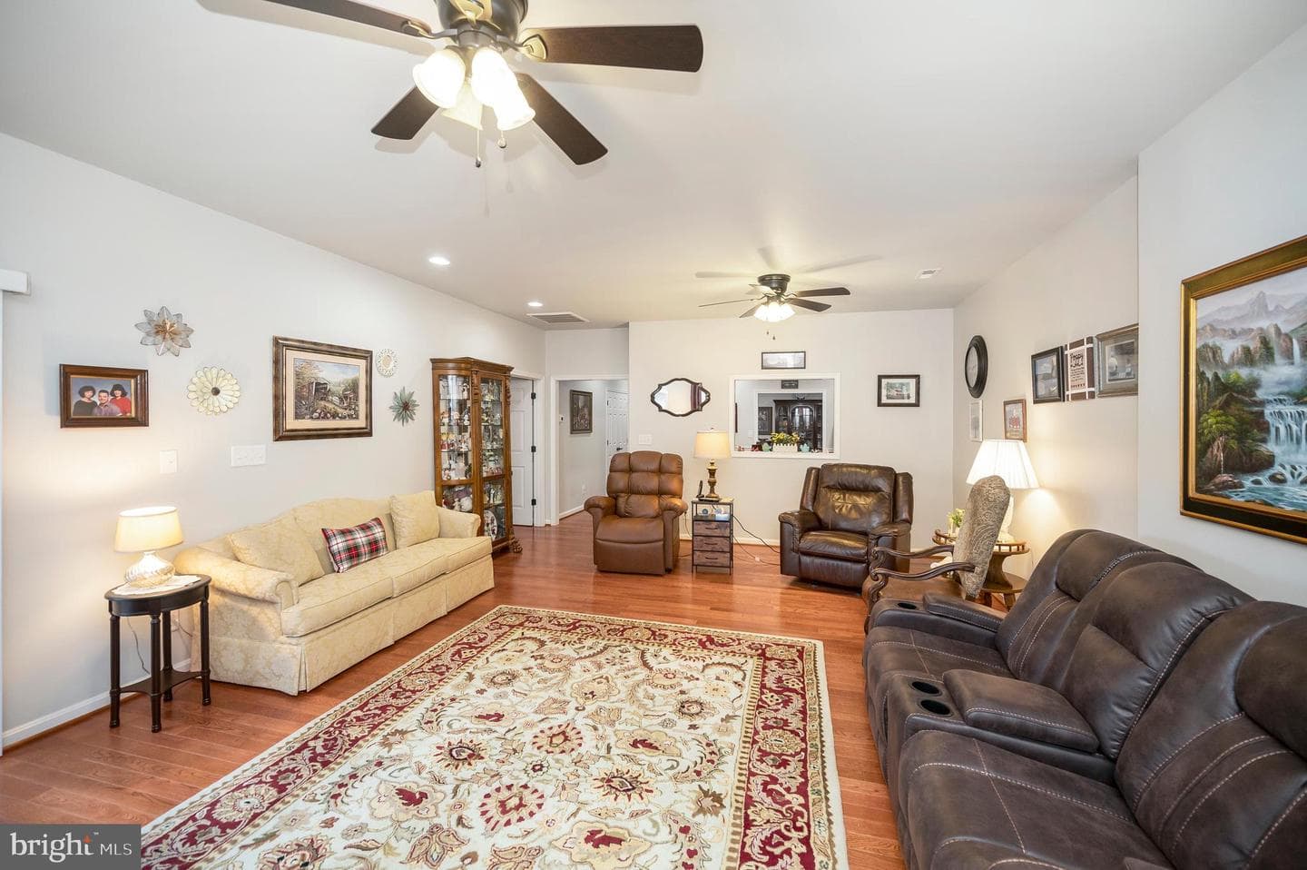 9414 Fyvie Lane photo 24