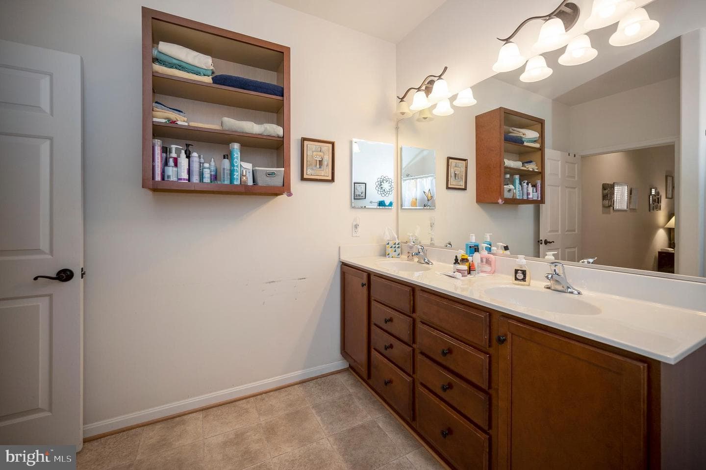 9414 Fyvie Lane photo 30