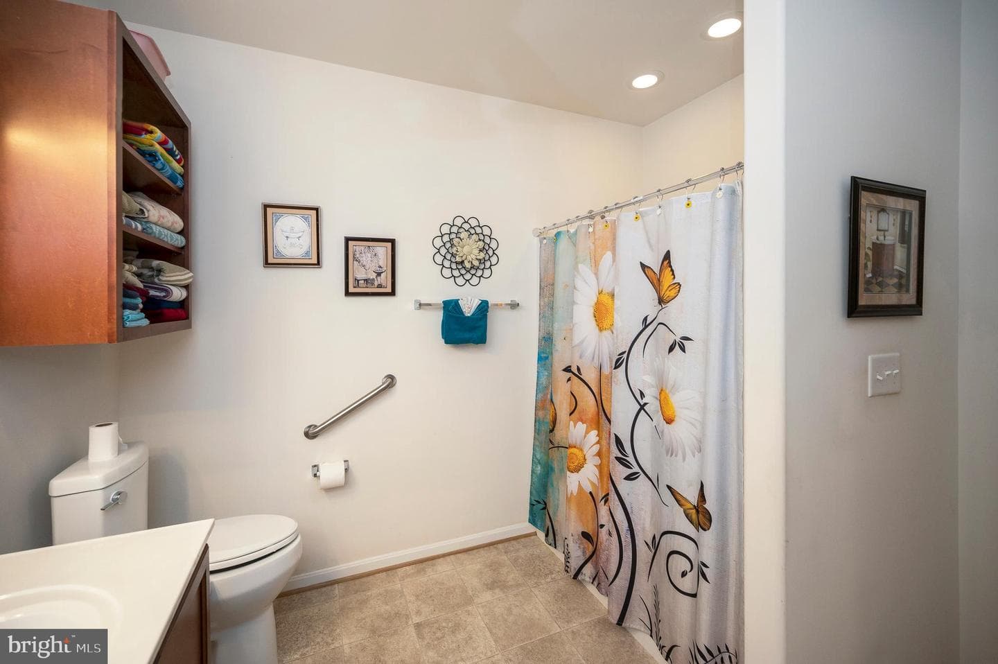 9414 Fyvie Lane photo 32
