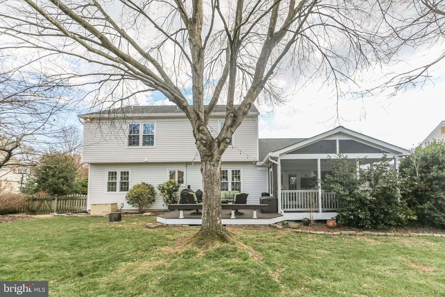 6231 Sweetbriar Drive photo 9