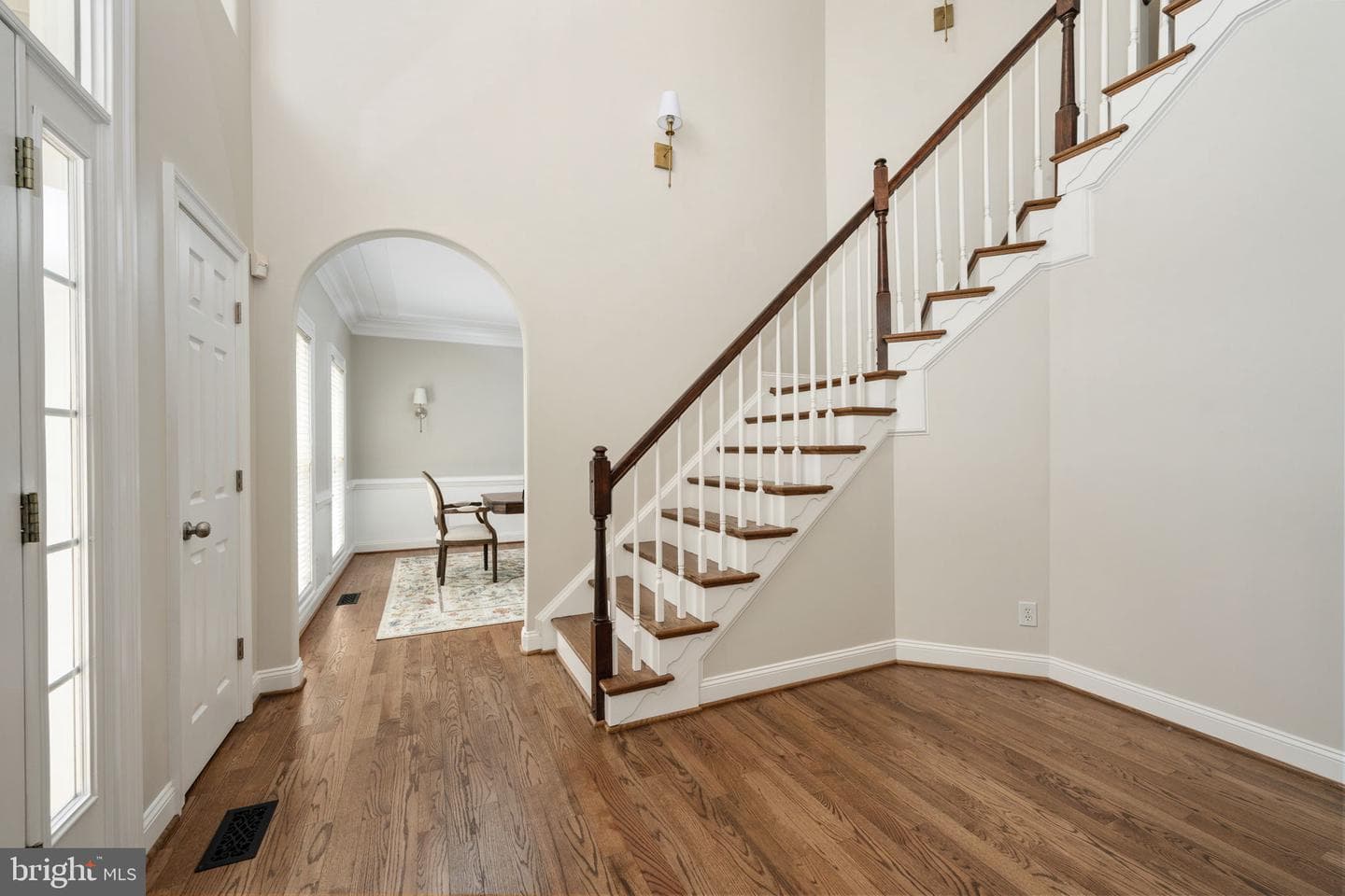 2615 Glendas Way photo 8