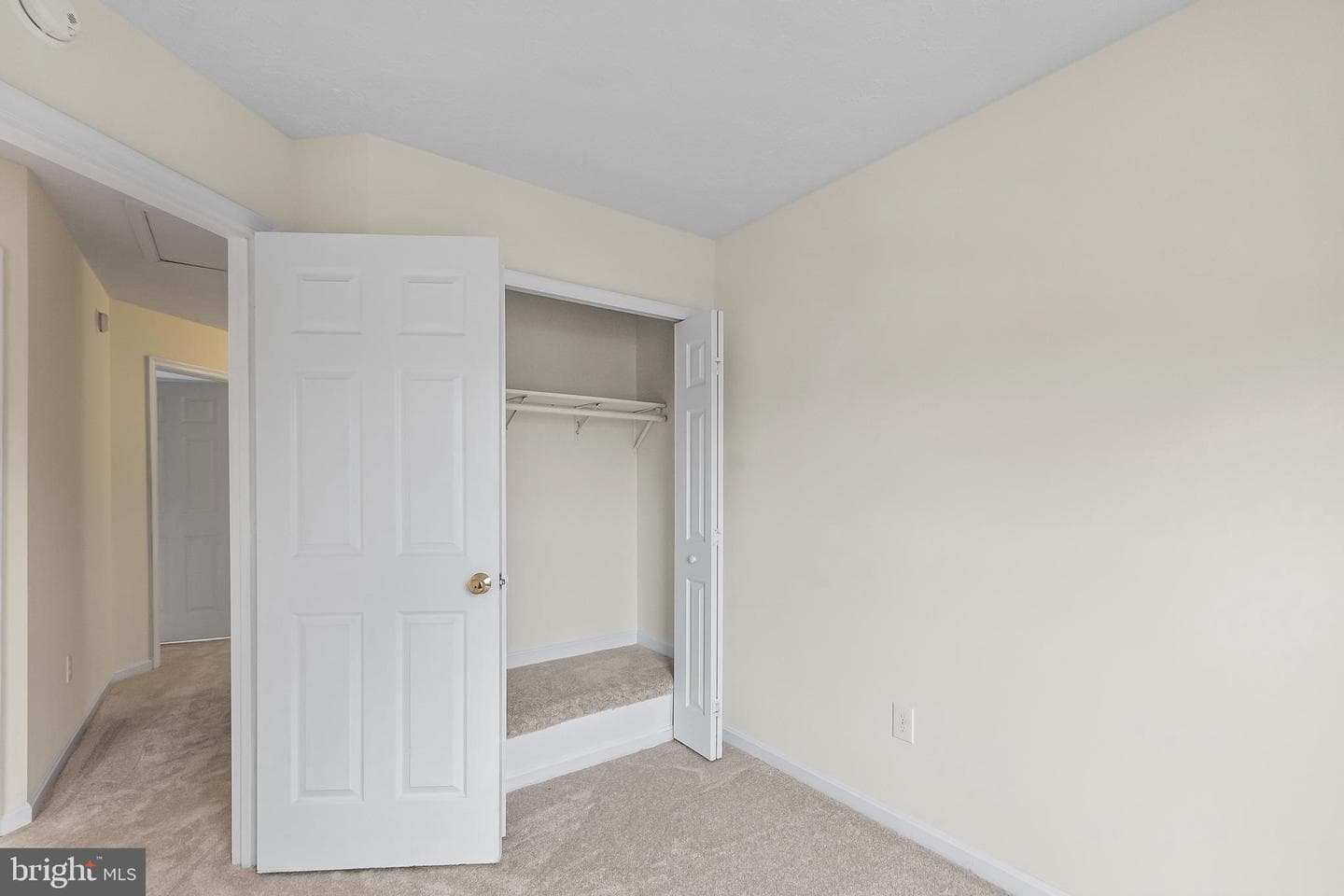 10512 Tidewater Plains Drive photo 17