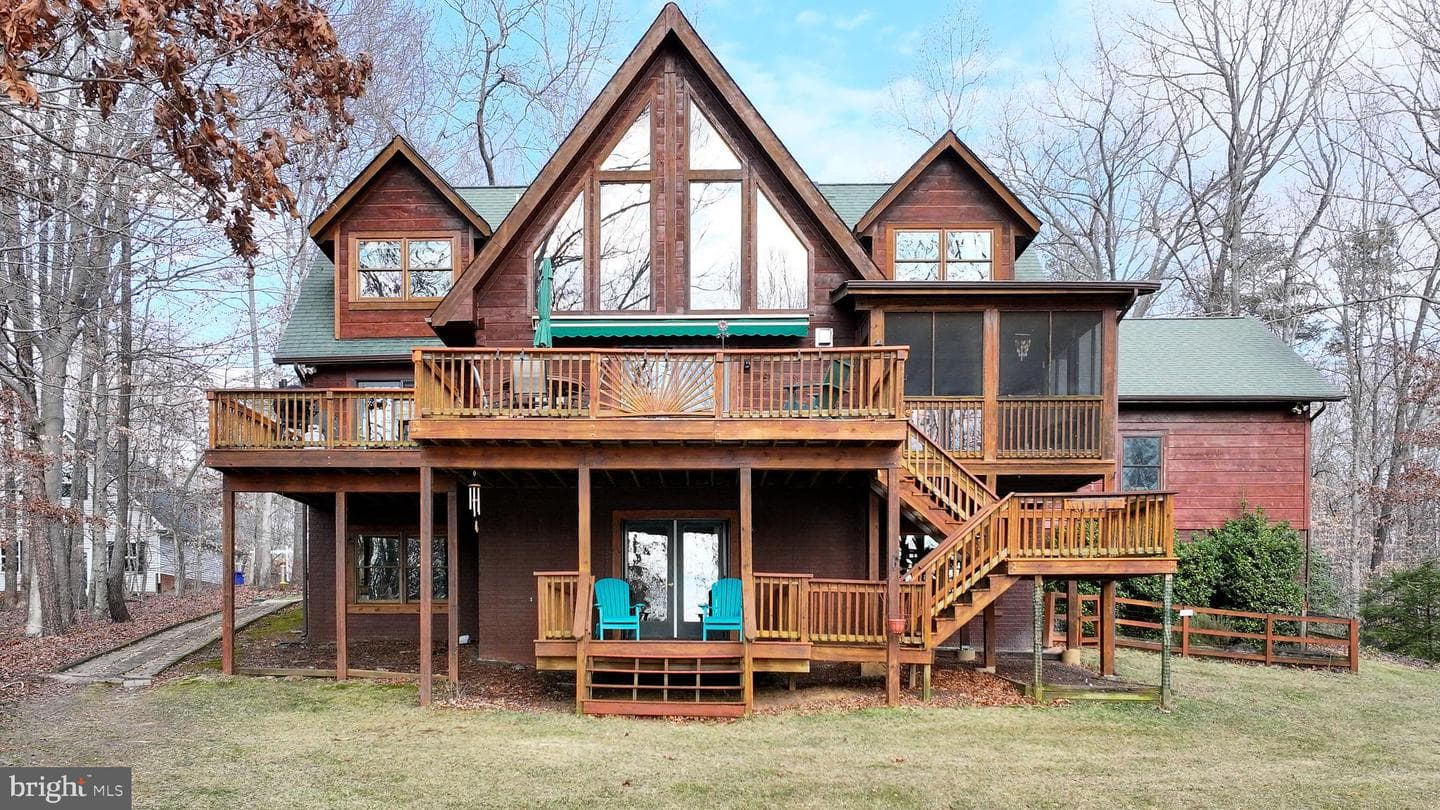 13101 Black Walnut Lane