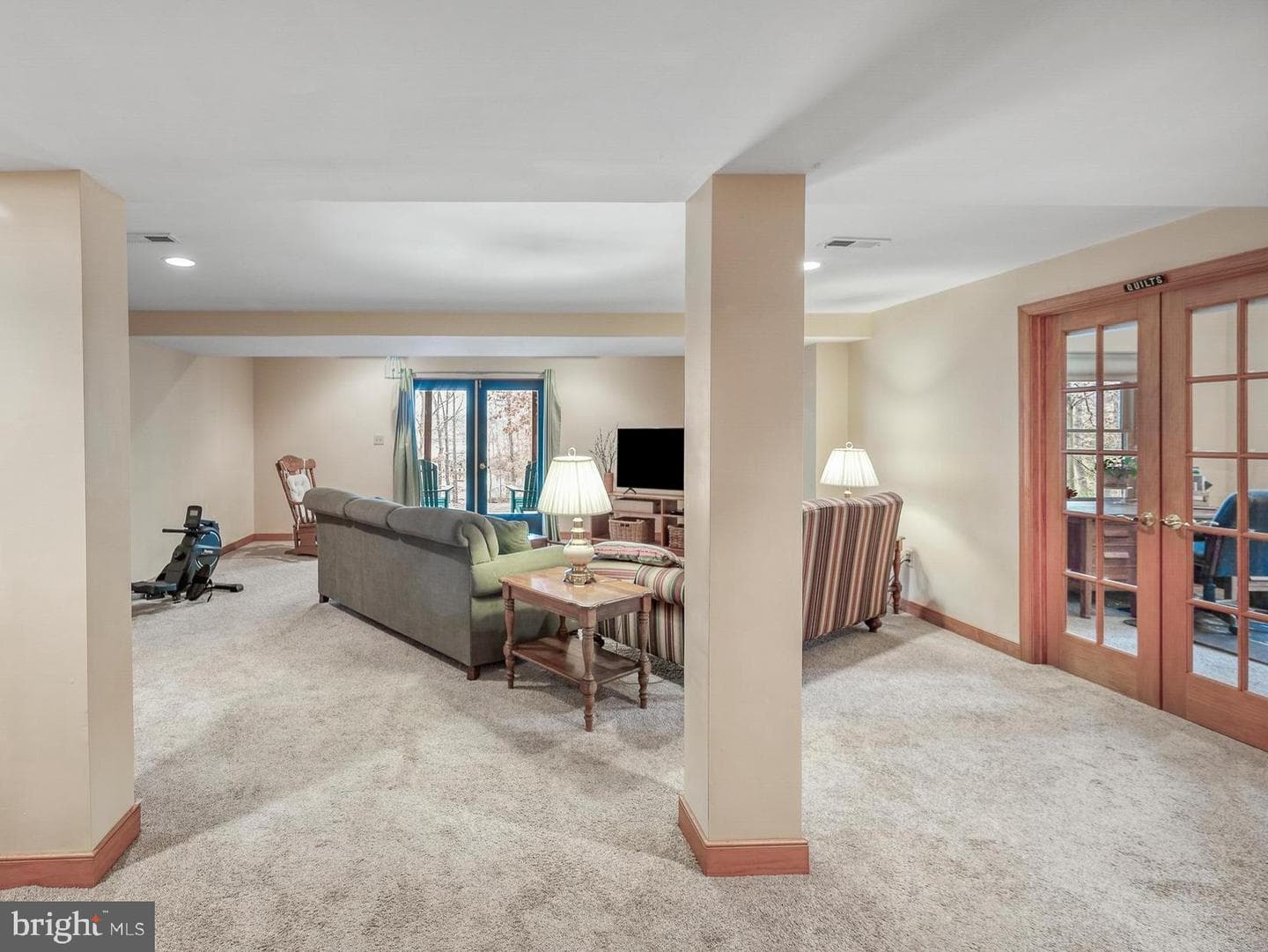 13101 Black Walnut Lane photo 36