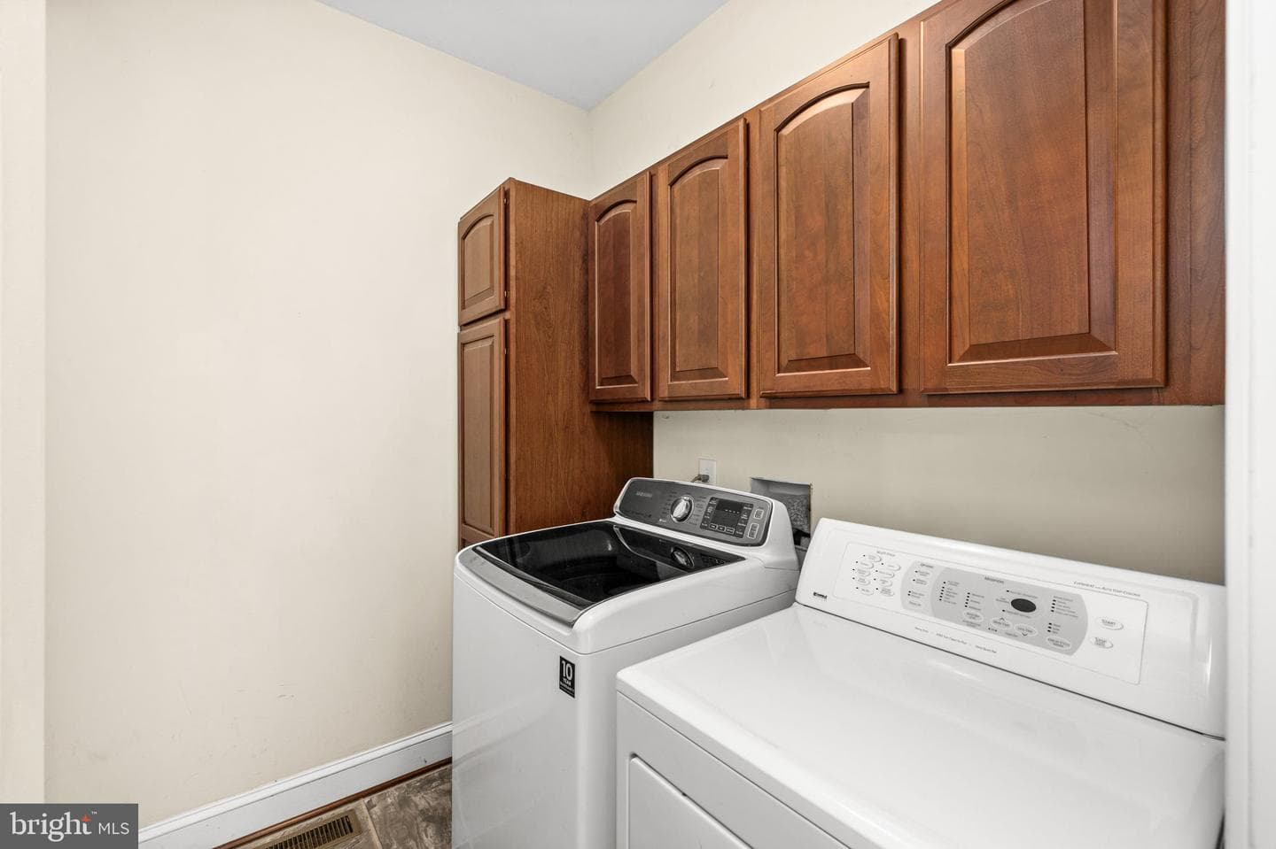9504 Trentham Trail photo 24