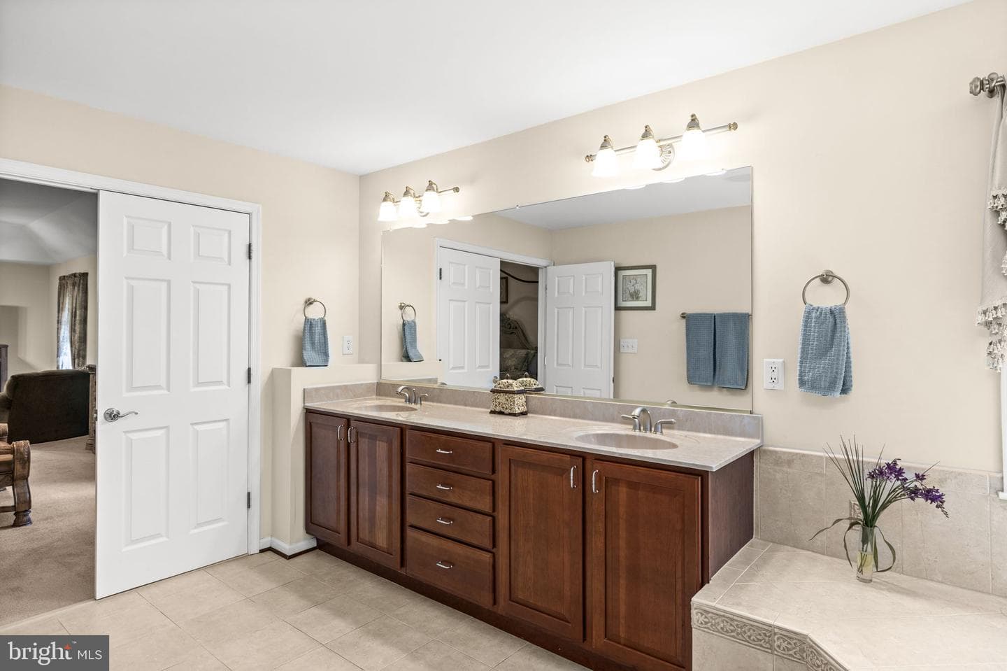 9504 Trentham Trail photo 40
