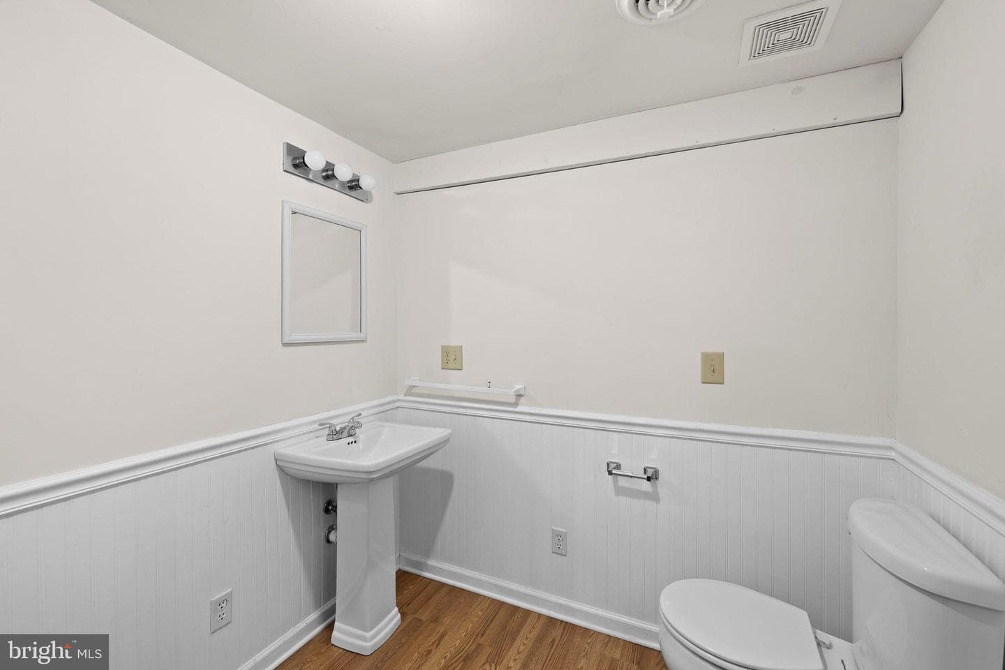 114 Hamilton Street photo 43