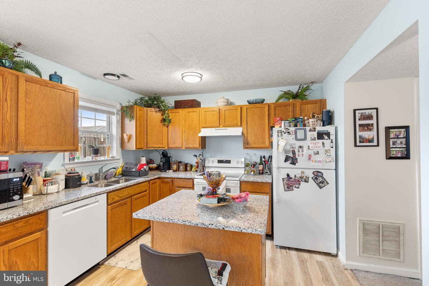 9814 Coventry Creek Drive photo 8