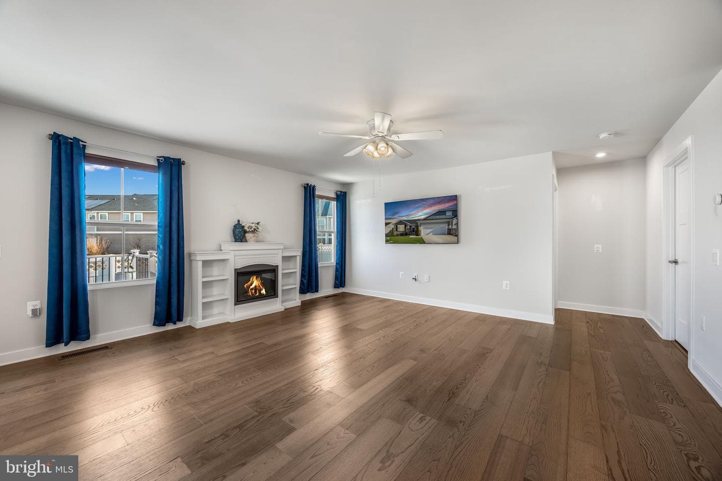7607 Loughton Lane photo 9