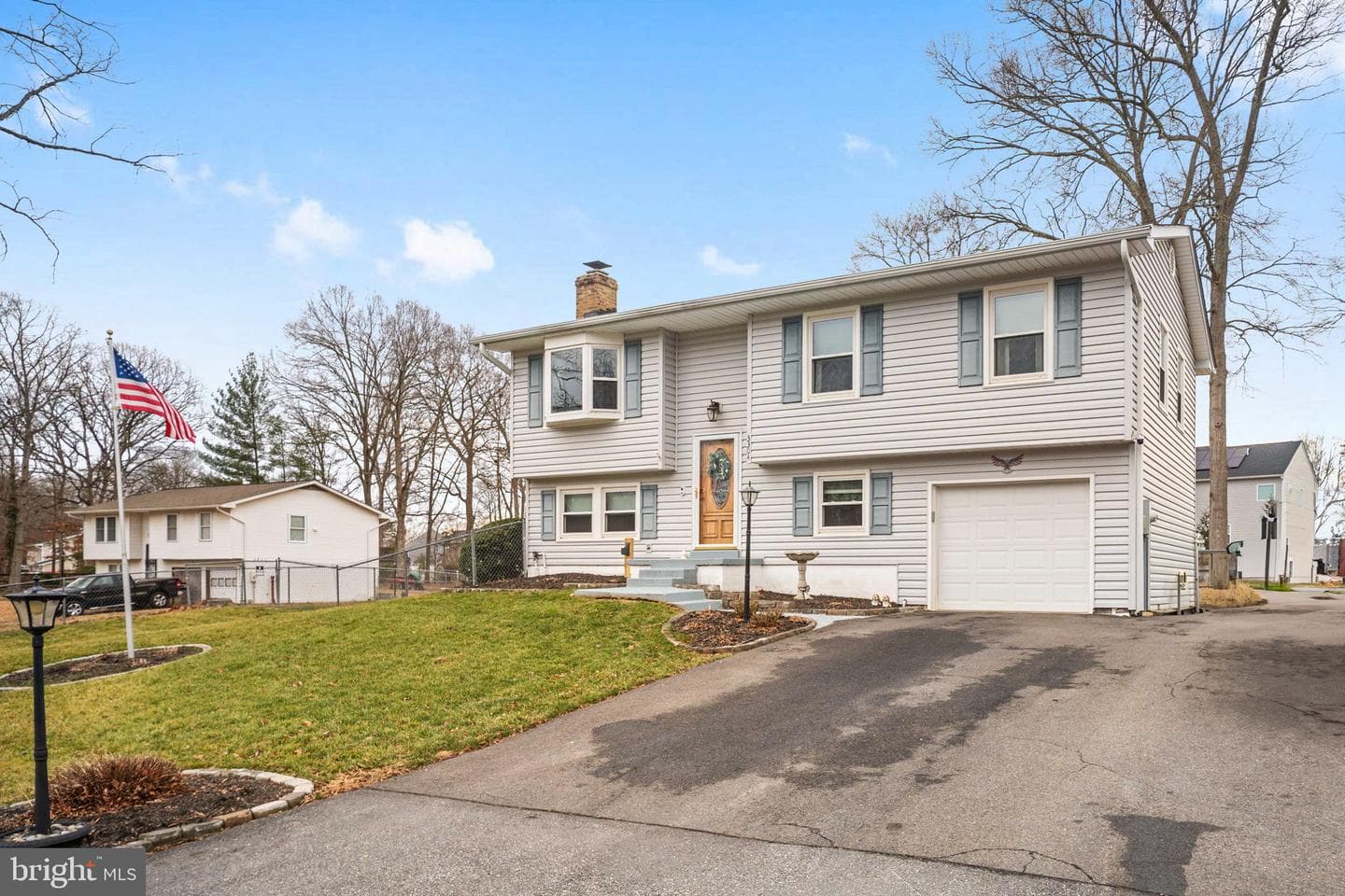 3304 Waverly Drive photo 3