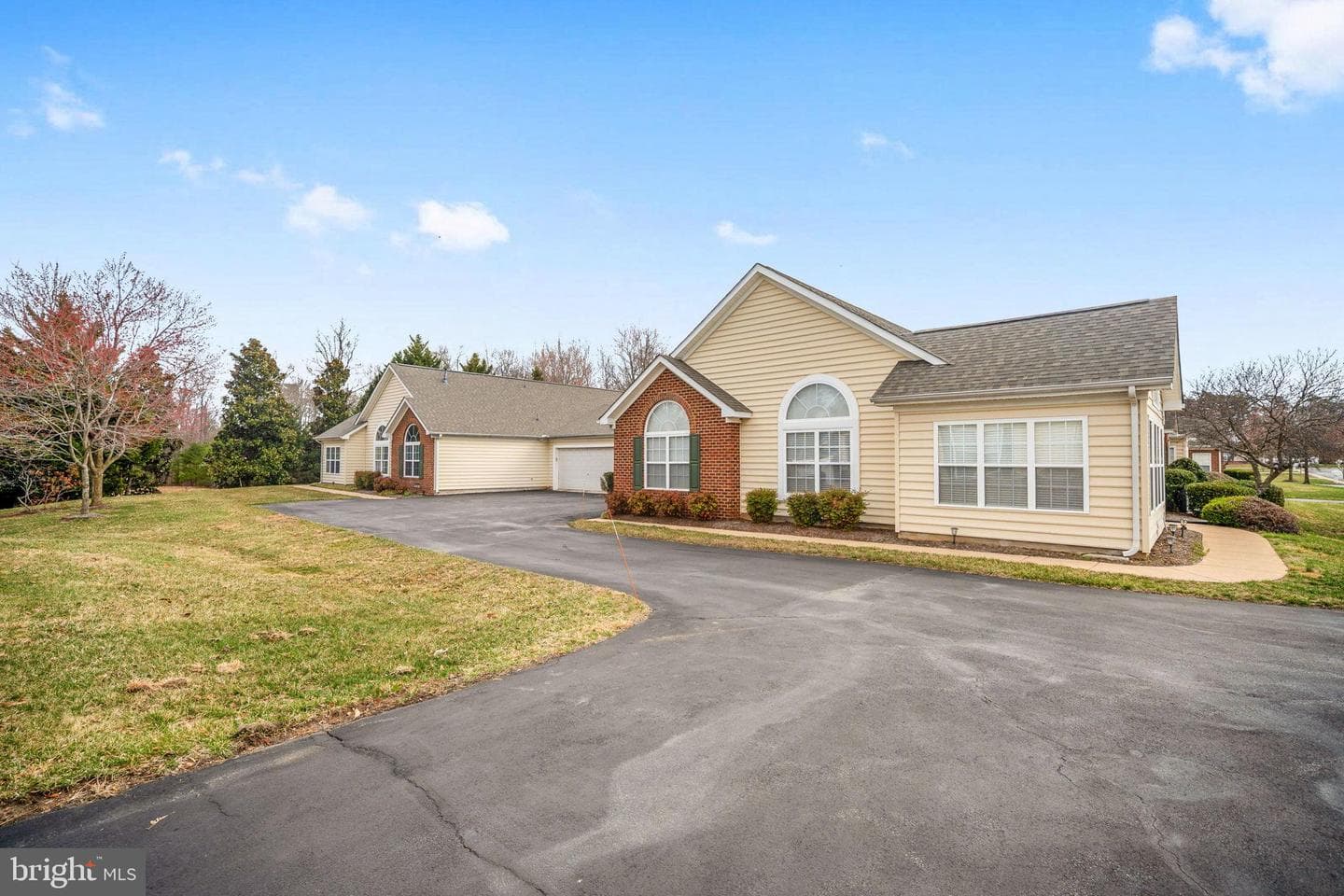 6357 Autumn Leaf Circle photo 3