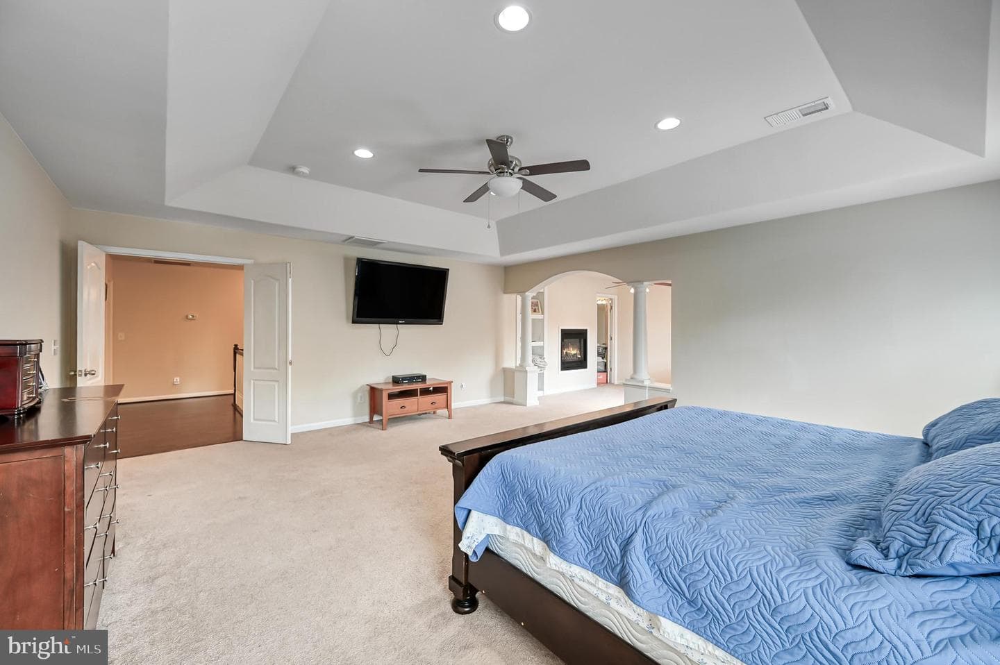 9490 Vanreenan Way photo 32