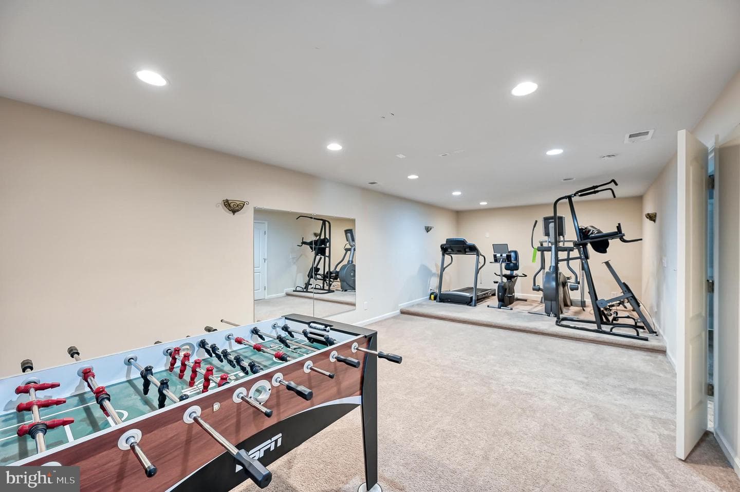 9490 Vanreenan Way photo 58
